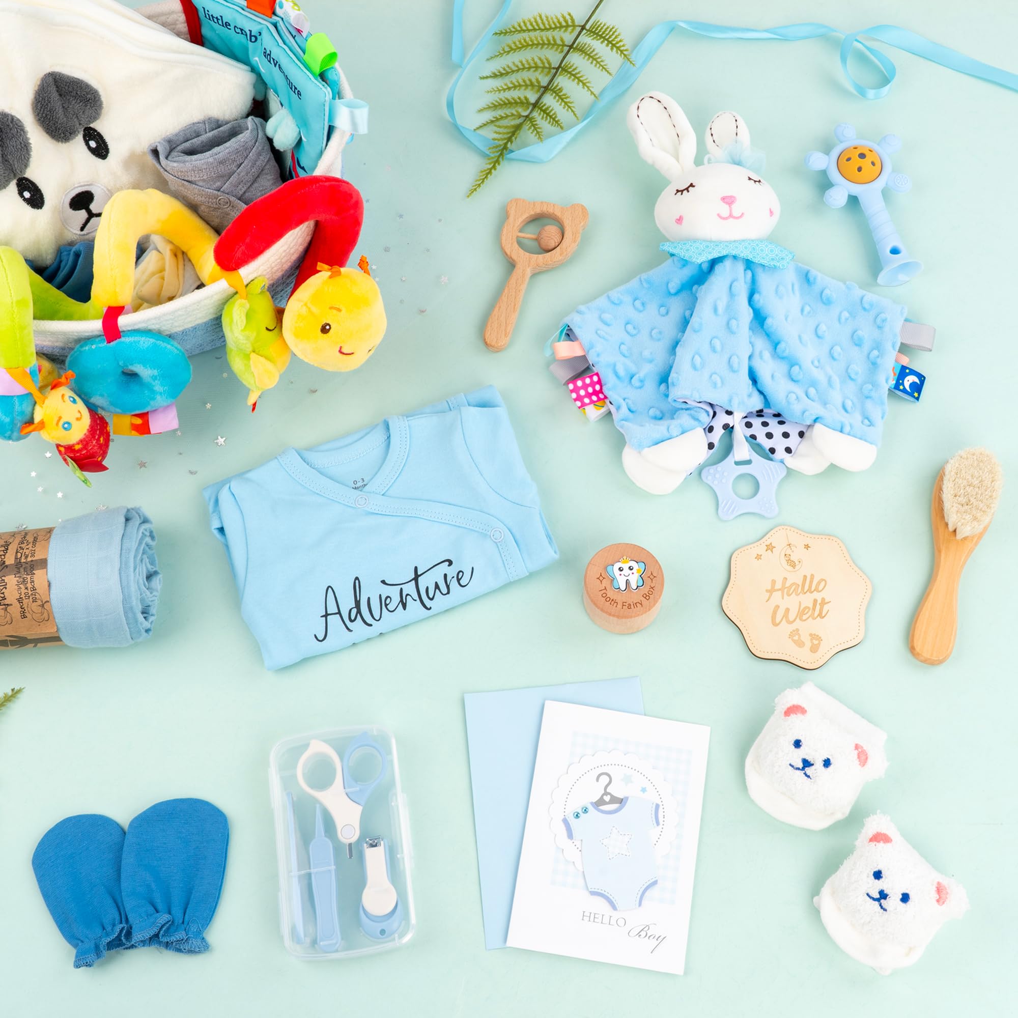 Neugeborenen Geschenk 24-teiliges，Baby zubehör, Strampler, Schnuffeltuch, Rassel & Karte，Geschenk zur Geburt für Babys (Blau)
