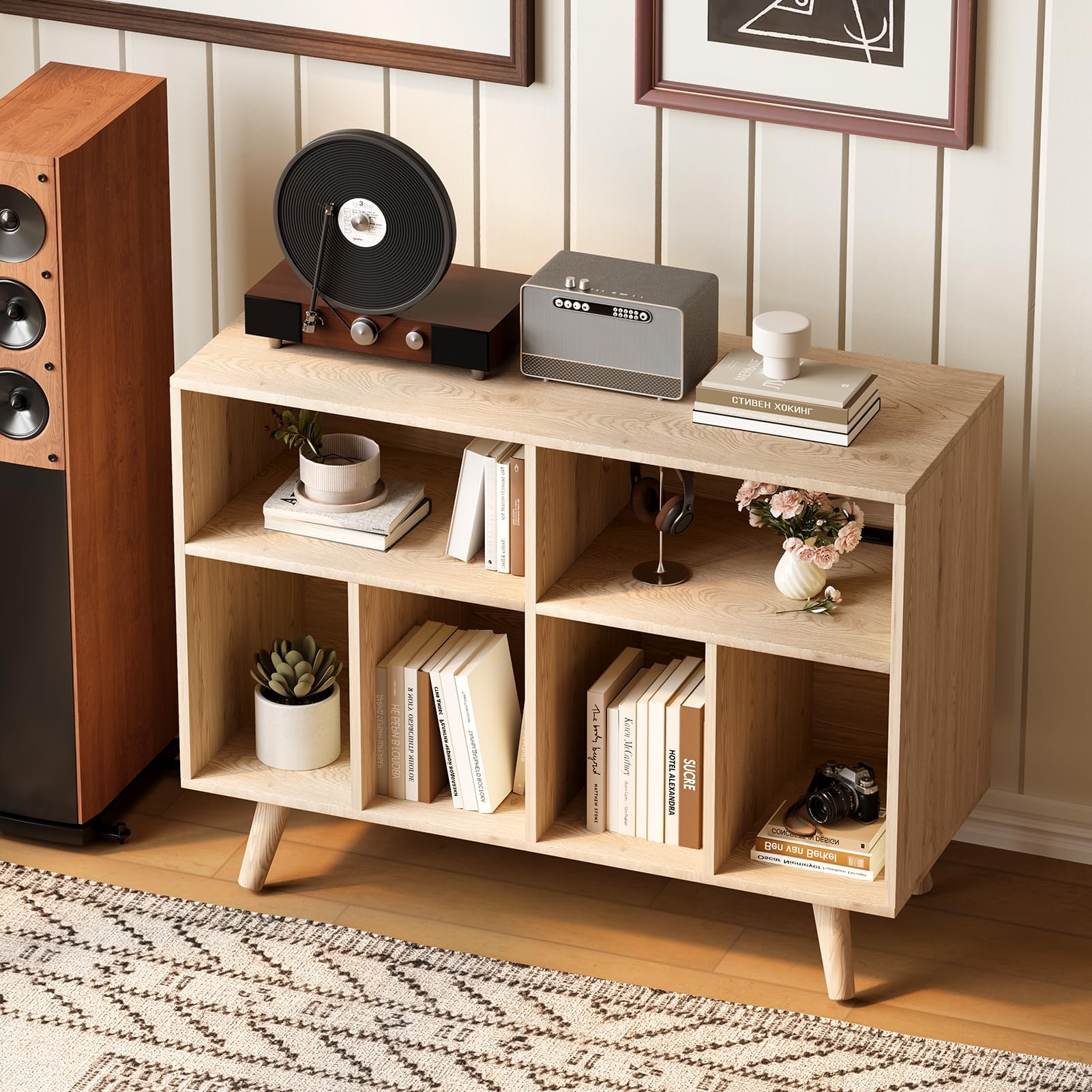 Garvee Großes Plattenspieler Regal, Schallplattenregal für bis zu 350 Vinyl, Holzregal mit USB und Steckdose – Offenes Design für Wohnzimmer, Schlafzimmer, Büro – Naturholz