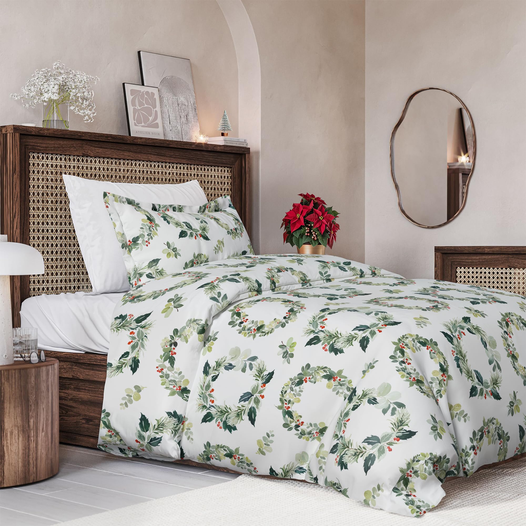 CGK Christmas Duvet Cover Twin Size Set - 68 x 90, Holiday Wreaths