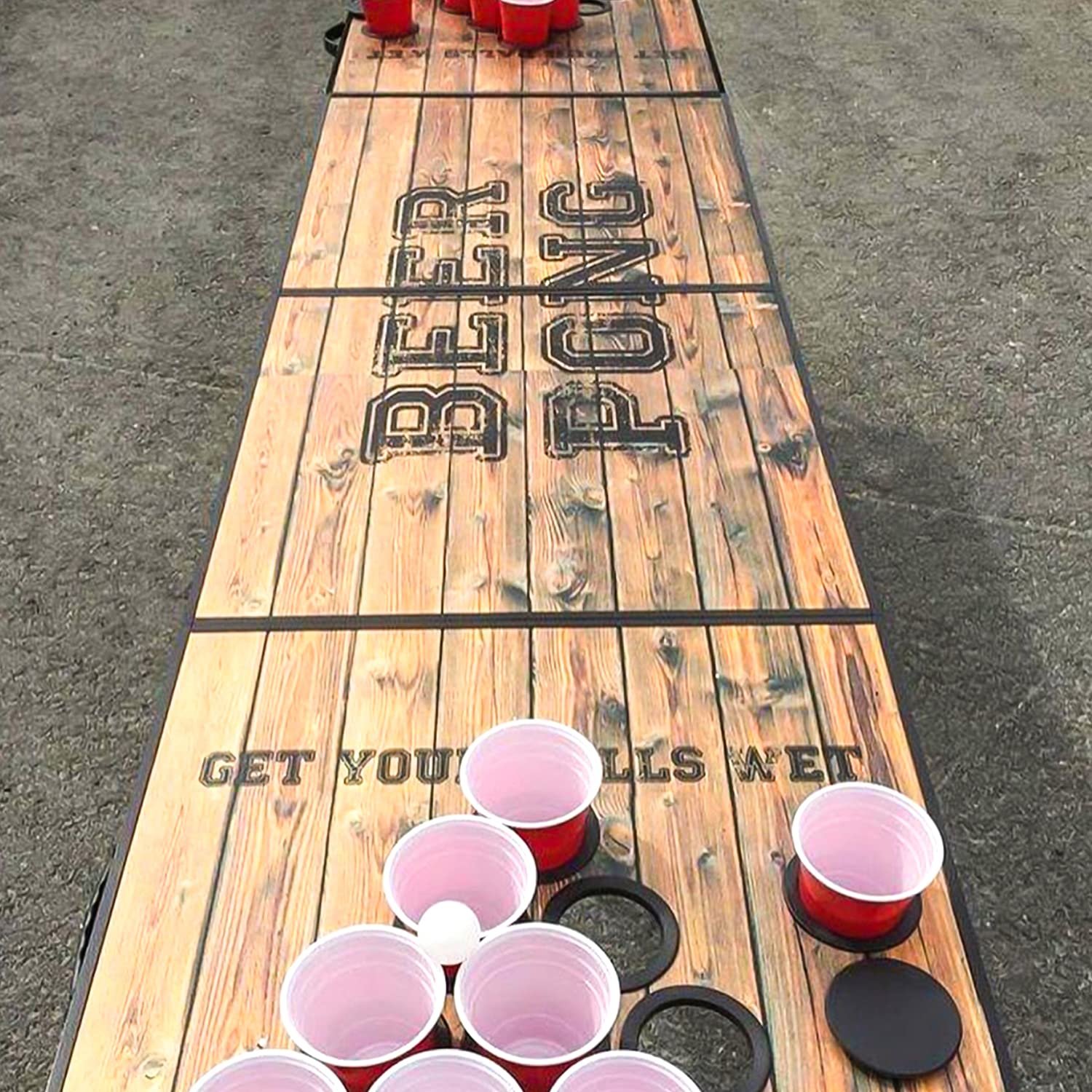 Beer Pong® - Table Officielle avec Trous pour Maintenir Les Cups - Pliable et Transportable avec Revêtement Etanche Anti-Rayures - Homologuée pour Tournois de Biere Pong - Jeu Apéro