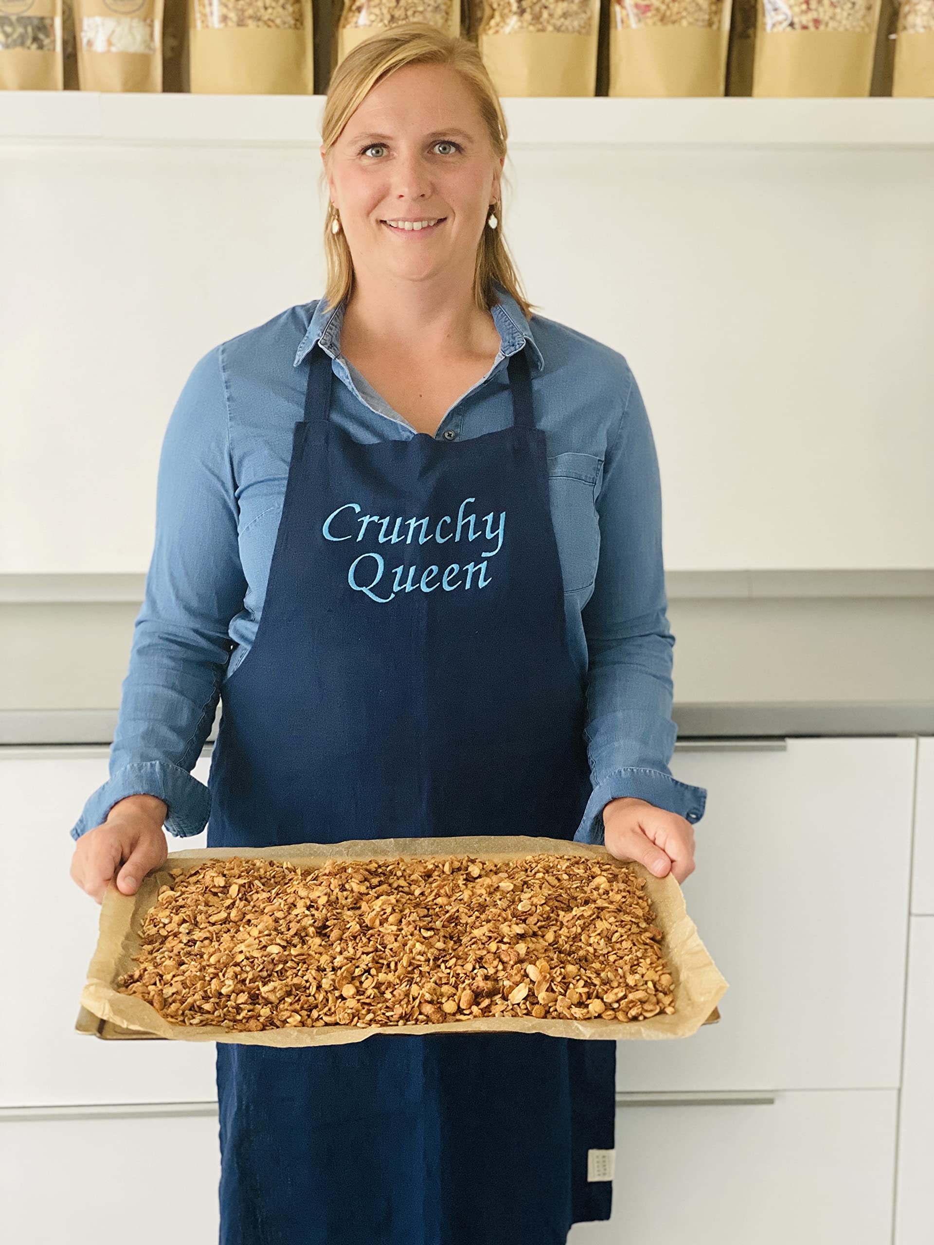 Crunchy Queen handgemachtes Eiweiß-​Quelle Crunchy Granola Müsli | 3x 340g Spar-Paket | Protein Müsli ohne Zusatz von raffiniertem Zucker (33% pflanzliches Eiweiß)
