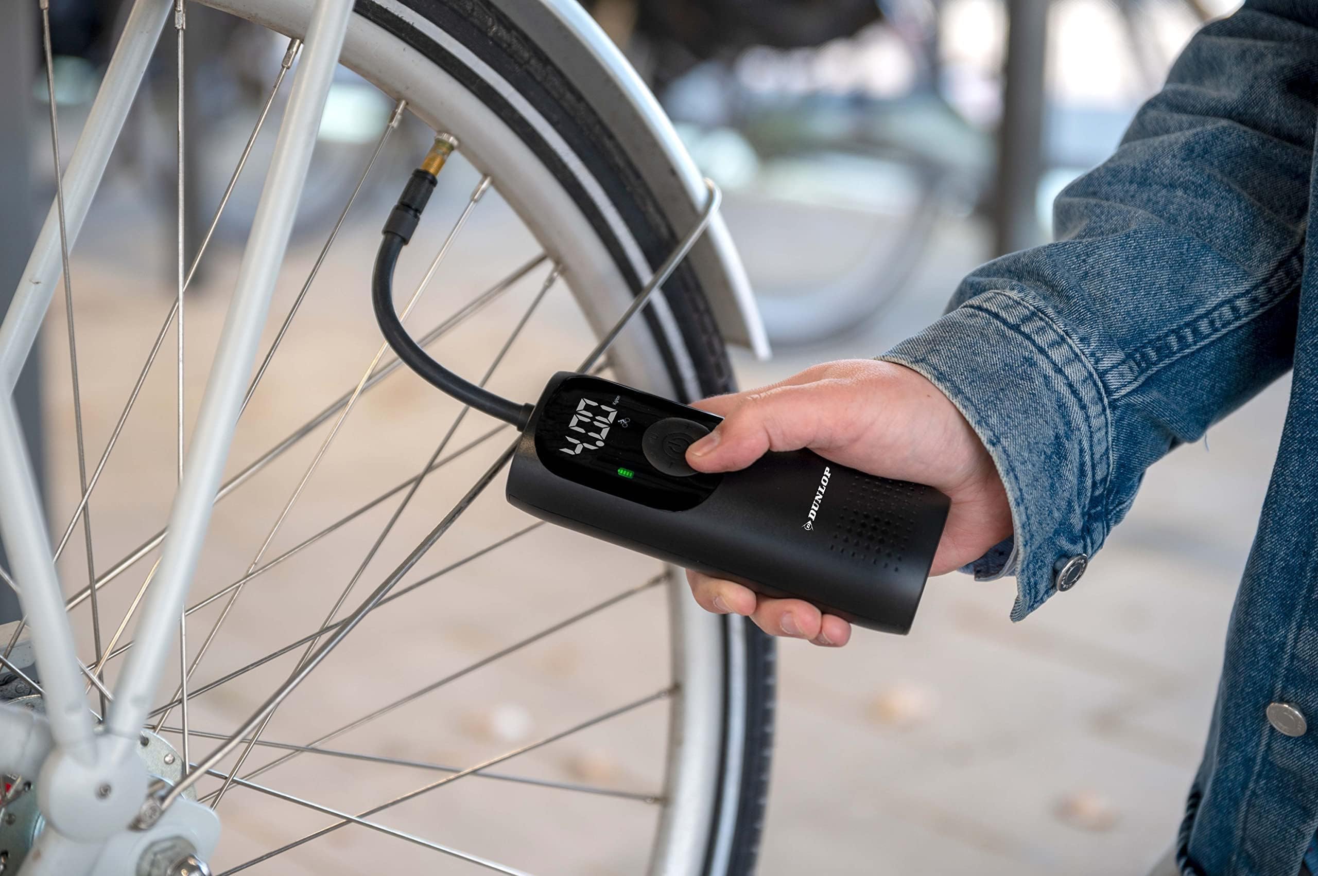 Dunlop Mini Compressore a batteria Pompa d'aria elettrica 150PSI - Universale e USB C - Display digitale - Luce LED - Nero