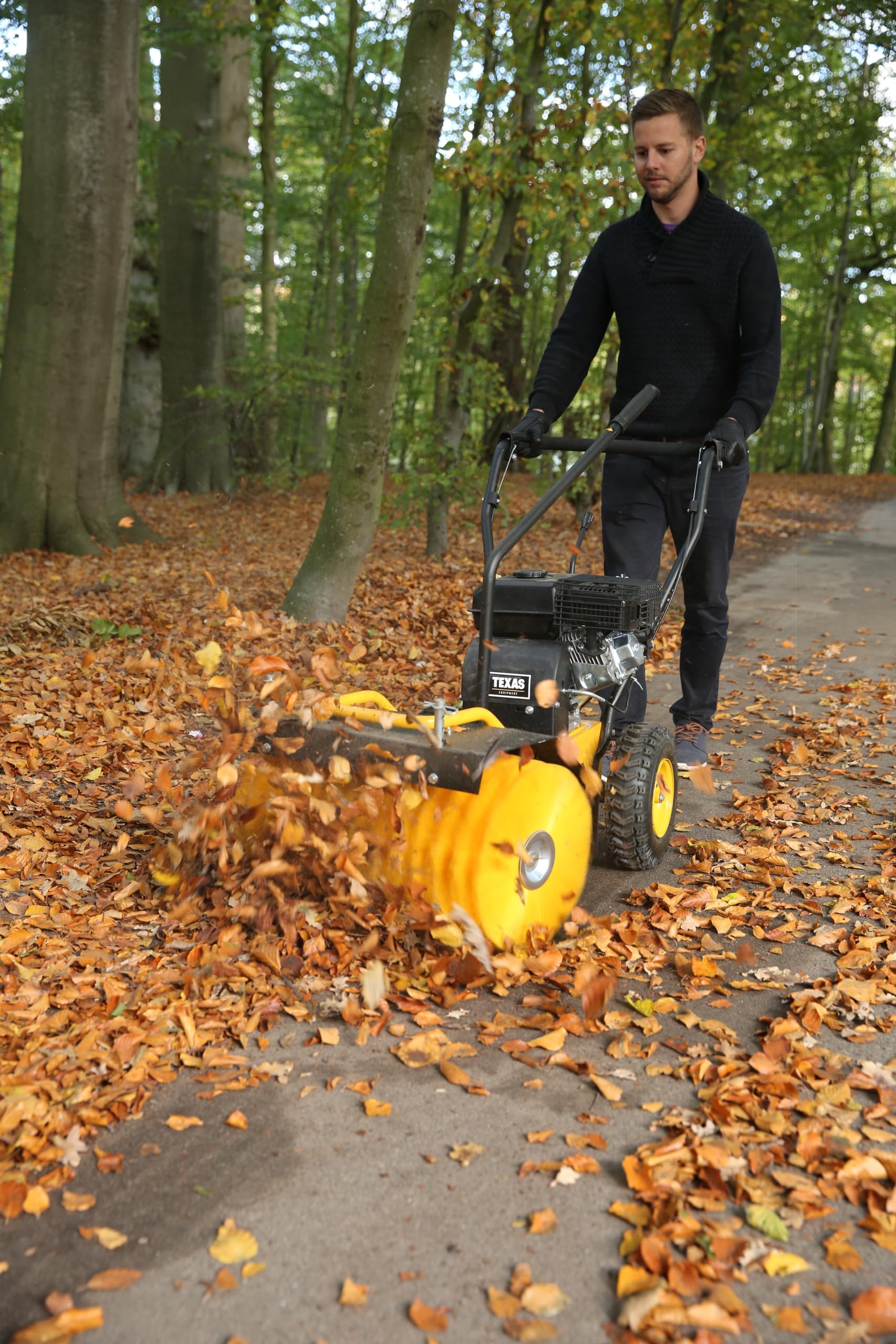 Texas Handy Sweep 650TG 212ccm Kehrmaschine Benzin Schneefräse Schneeräumer Motorbesen mit Antrieb Radantrieb | 60cm | 5,7PS | 4Takt | 3xVor.1xRück.