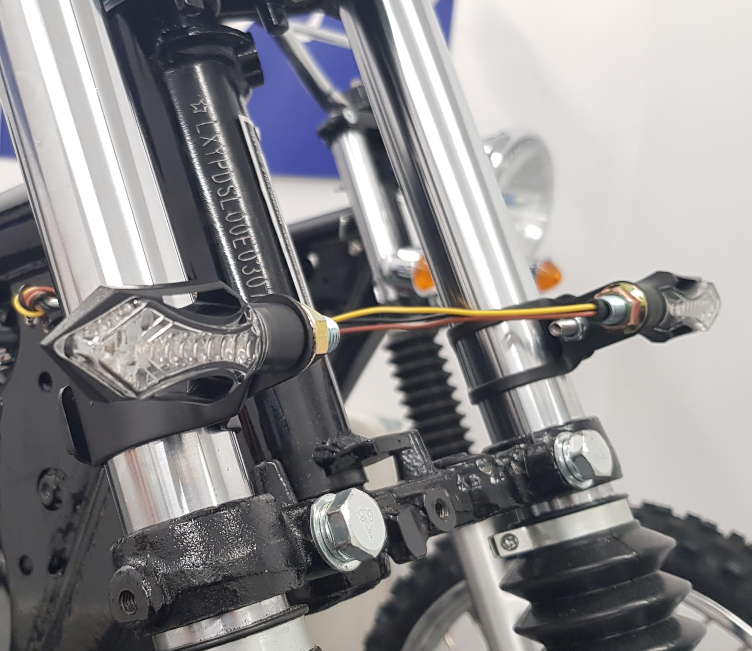 Conjunto de 4 Intermitentes de Motocicleta Delantero y Trasero Integrado Ejecutar/Pare/DRL Luces