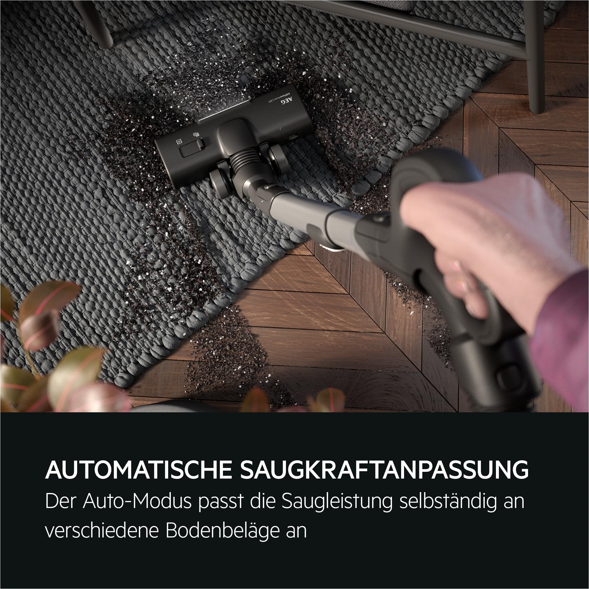 AEG Ultimate 8000 Staubsauger mit Beutel, Testsieger der Stiftung Warentest, hohe Saugleistung, Auto-Modus, Alle Böden, 48% Recyclingkunststoff, 3in1 Düse, HEPA-Filtration, 12m, LED-Licht, AB81U1SW