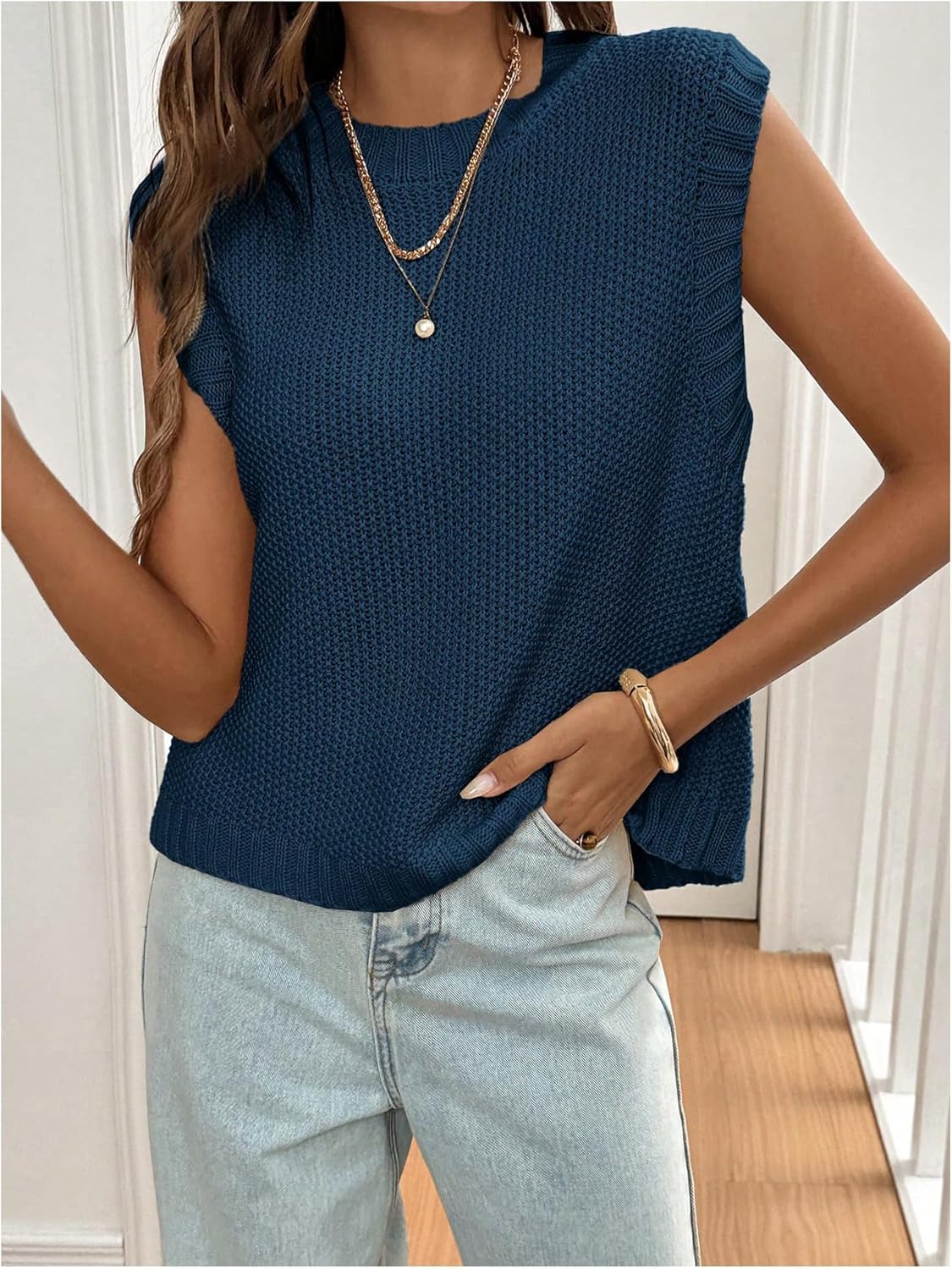 GORGLITTER Women's Cropped Backless Sweater Vest Y2k Open Back Bow Tie Knit Tops Sleeveless Pullover Tank Top - Image 3