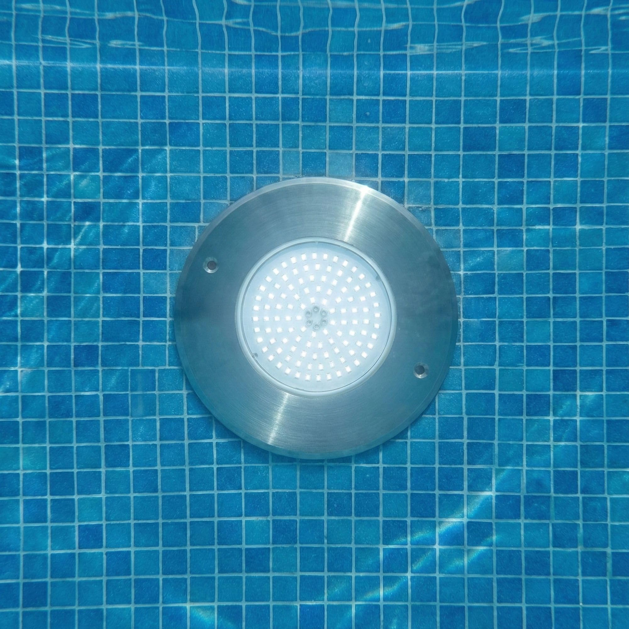 SWIMHOME Warmpool Foco LED Mini para Piscina Extraplano Acero Inoxidable Blanco Frío 6000K IP68 Resina Ø16cm 10W 12V AC