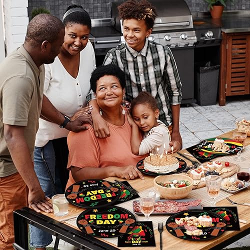 Vista 235 de gisgfim 96 Pcs Thanksgiving Fall Plates and Napkins Party Supplies Autumn Leaves Tableware Set Thanksgiving Pumpkin Maple Party Decorations Favors