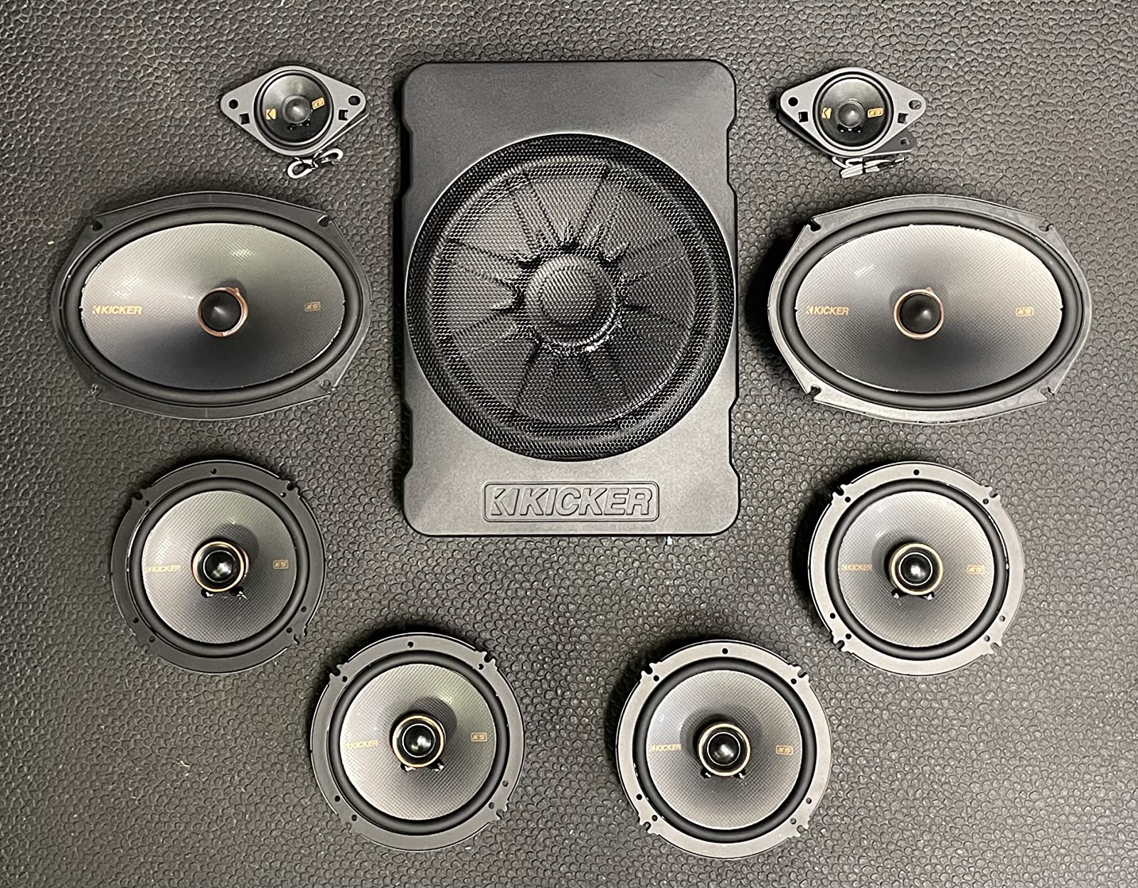 33/mo Finance Kicker 46HS10 Hideaway Powered 10Inch Amplified