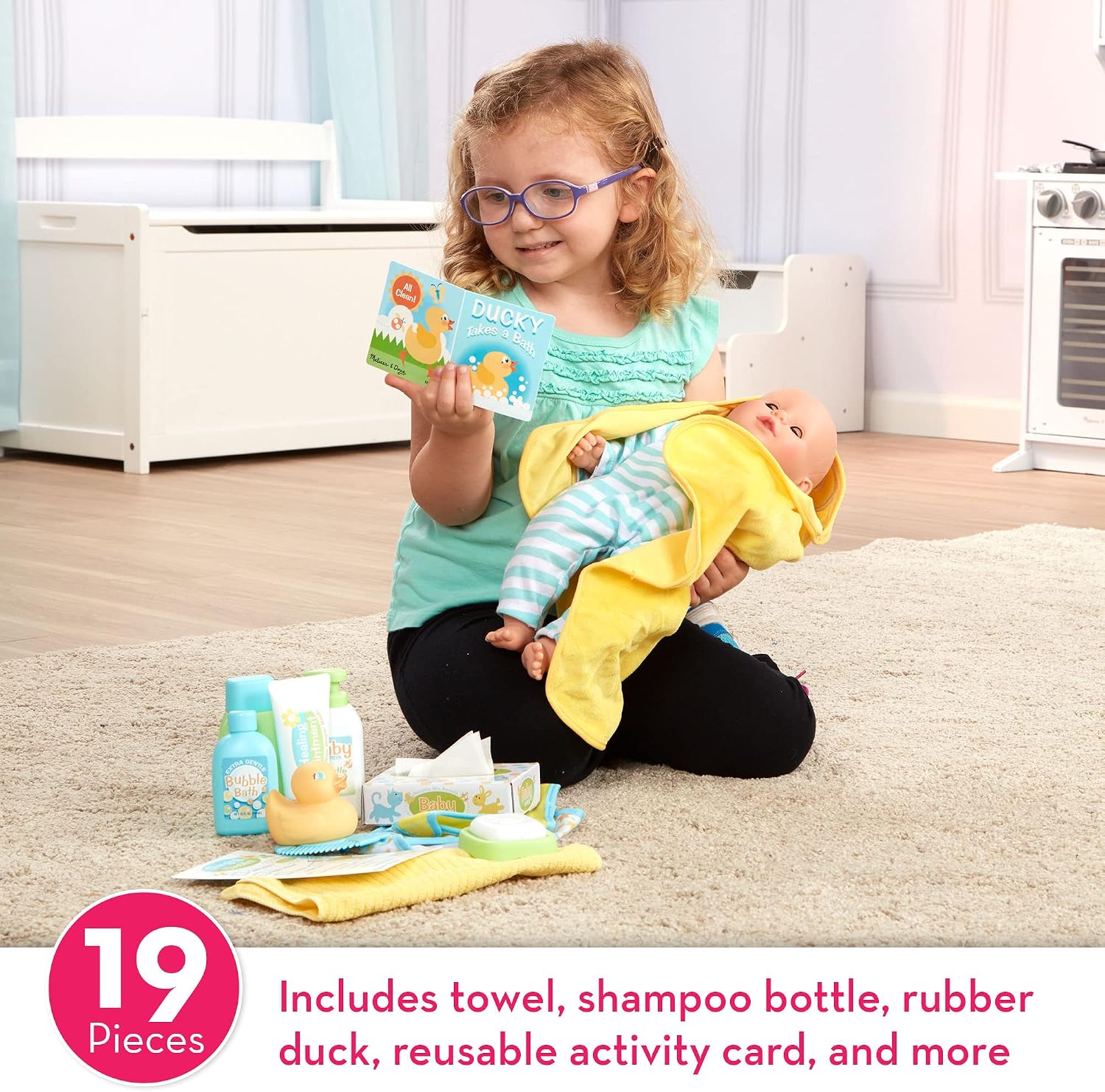 Melissa & Doug Mine to Love Changing & Bathtime Play Set for Dolls – Diapers, Pretend Shampoo,Wipes, Towel, More (19 pcs)