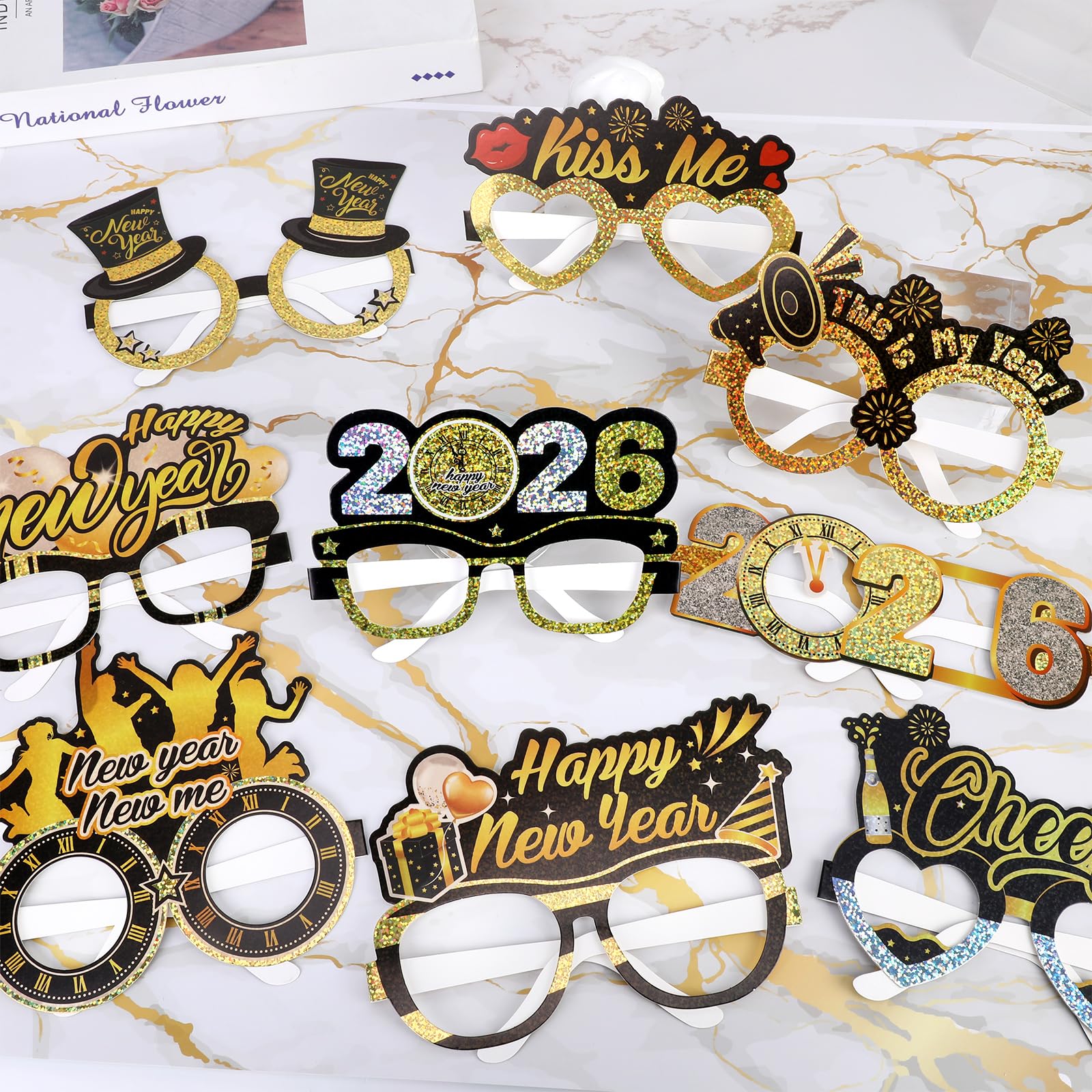DPKOW Glitzer Silvester Brillen 2026 – 24 Stück, 12 Designs, Aus Papier, Für Party, Fotos & Deko