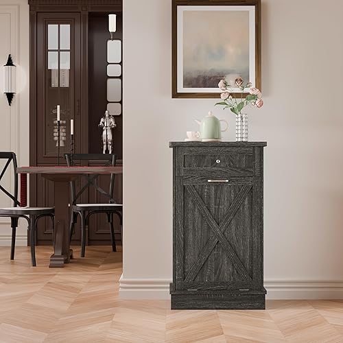 Miniatura 3 de TOLEAD Armario de basura inclinable de madera de 10 galones con puerta de granero para cocina de granja, sala de estar, comedor, color gris roble
