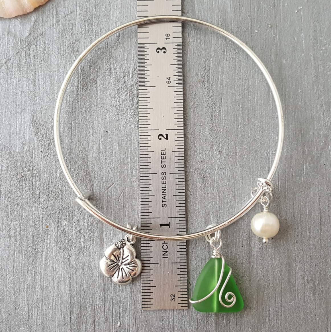 yinahawaii Handmade wire wrapped Emerald sea glass bracelet, May Birthstone, Hibiscus charm, Natural pearl, (Hawaii Gift Wrapped, Customizable Gift Message)
