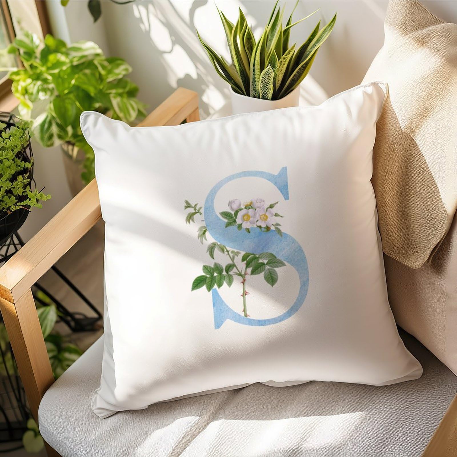Madcolitote Initial Letter S Monogram Pillow Covers Botanical Floral Blue Alphabet 26 Letter Cushion Cover 16x16in Farmhouse Pillow Case Eurosham Accent Pillowcase Gifts for Wedding Holiday