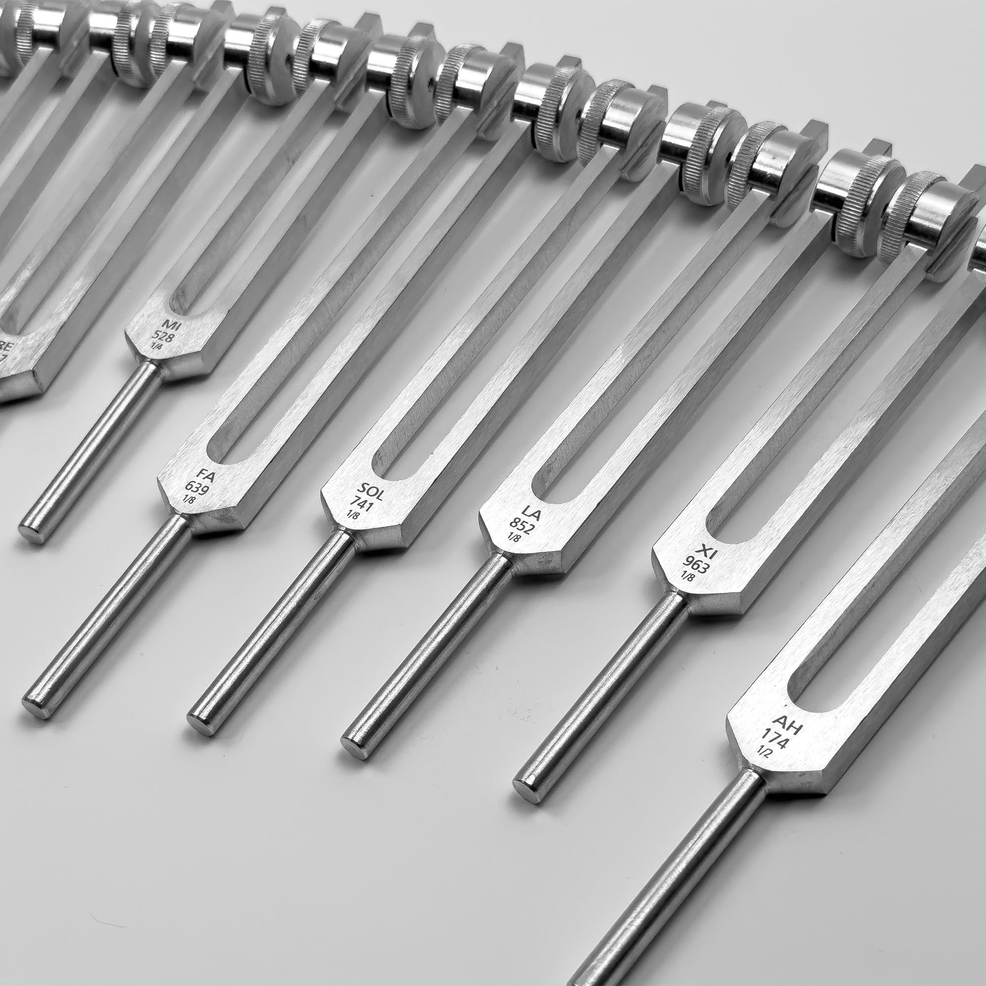 CosmicTune サクラドソルフェジオ チューニングフォーク 9本セット CosmicTune サクラドソルフェジオ チューニングフォーク 9本セット