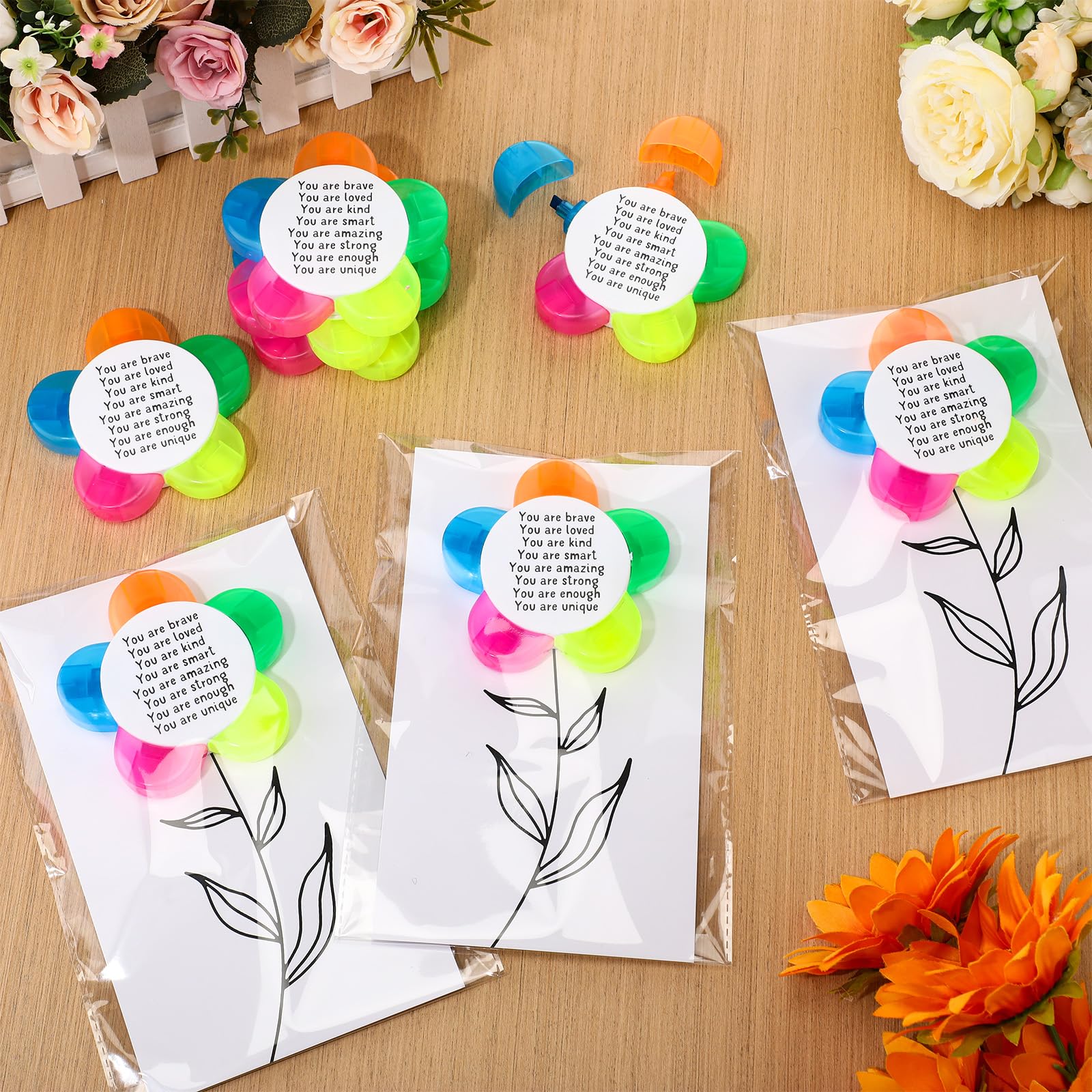 AmazingSpark 12 juegos de resaltadores de flores de pétalos con bolsas de tarjetas, Brave