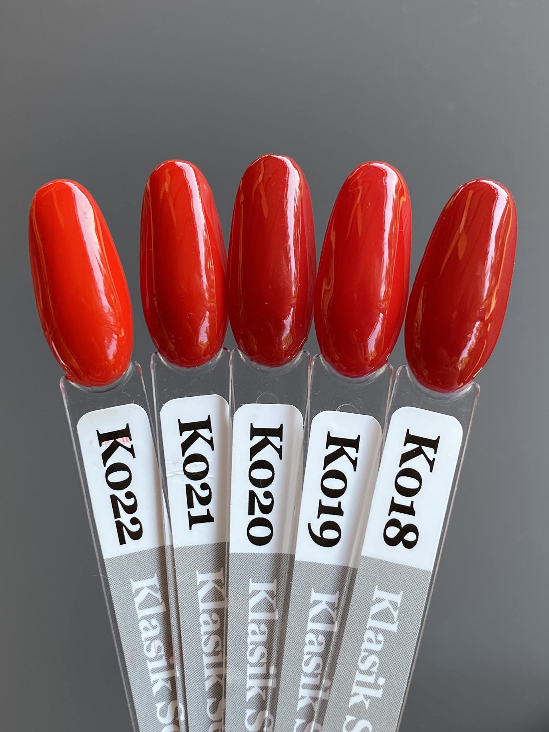 MOMO professional Kalıcı Oje K018 Kızıl Kırmızı 4 ml