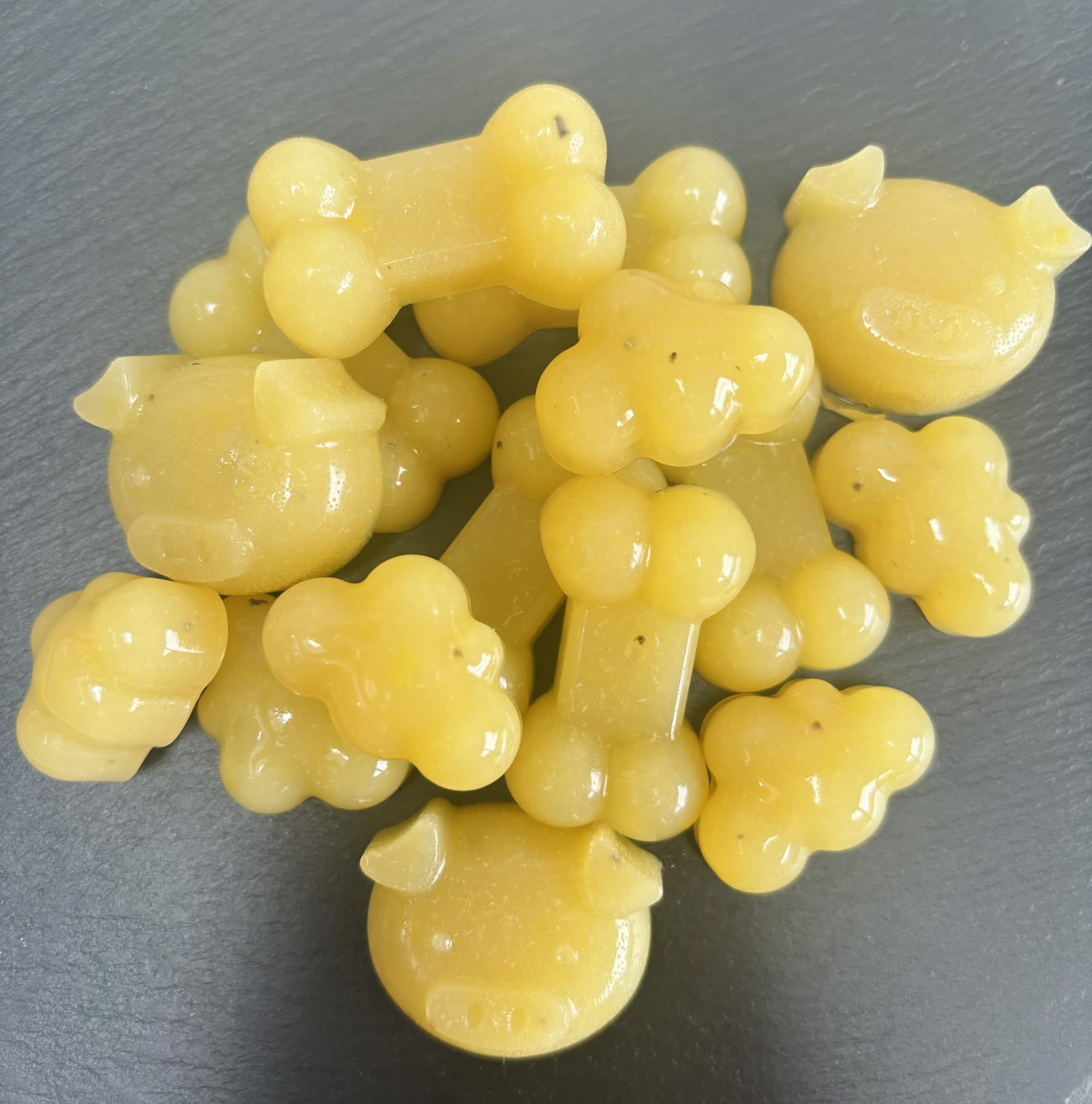 Lola's Banana & Mango Jelly Dog Treats 200g Healthy Natural Vegan Dog Food