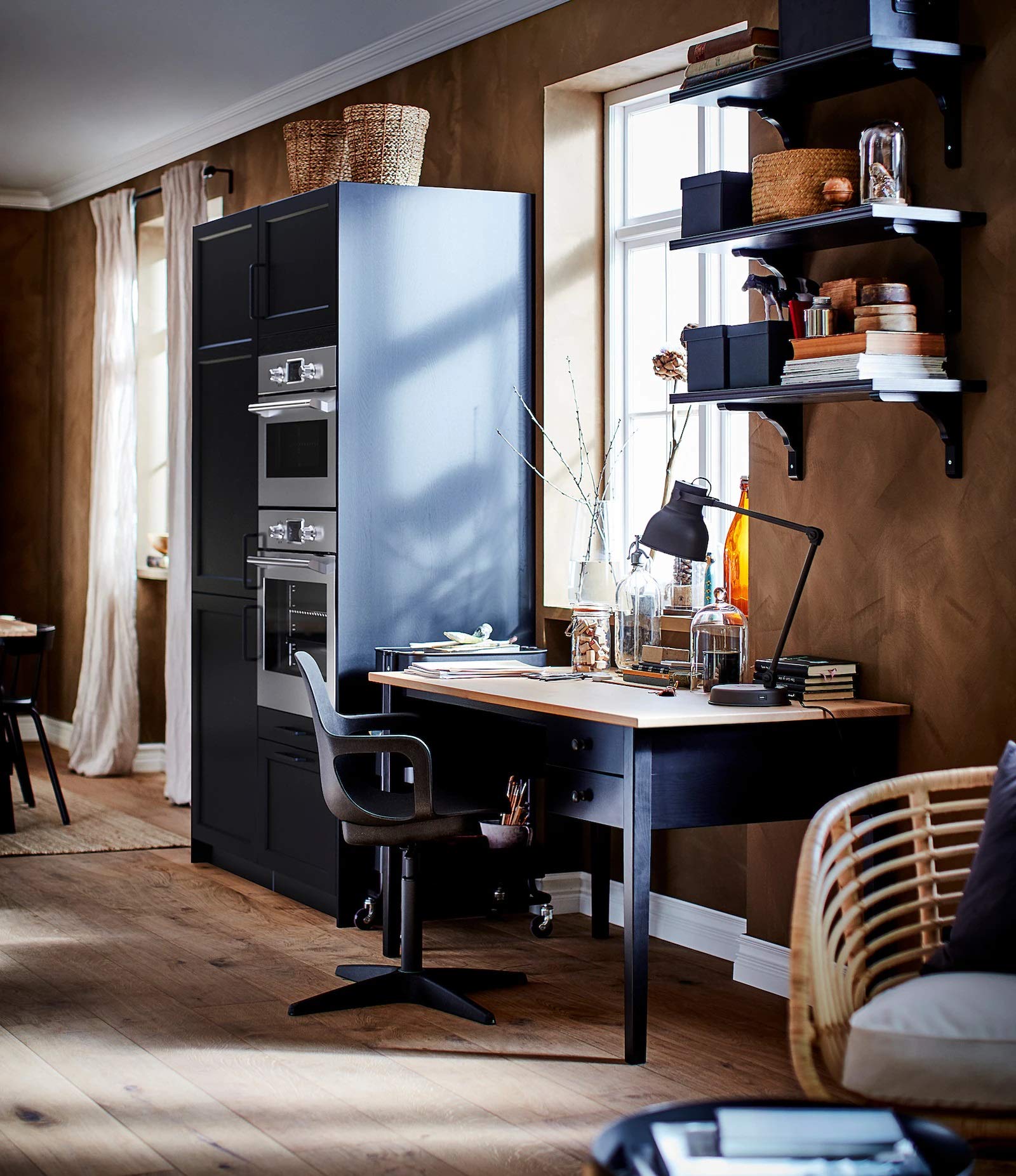IKEA　デスク　ARKELSTORP IKEA ARKELSTORP Acrylic Lacquered Wood Finish Desk 140x70 cm (55 1