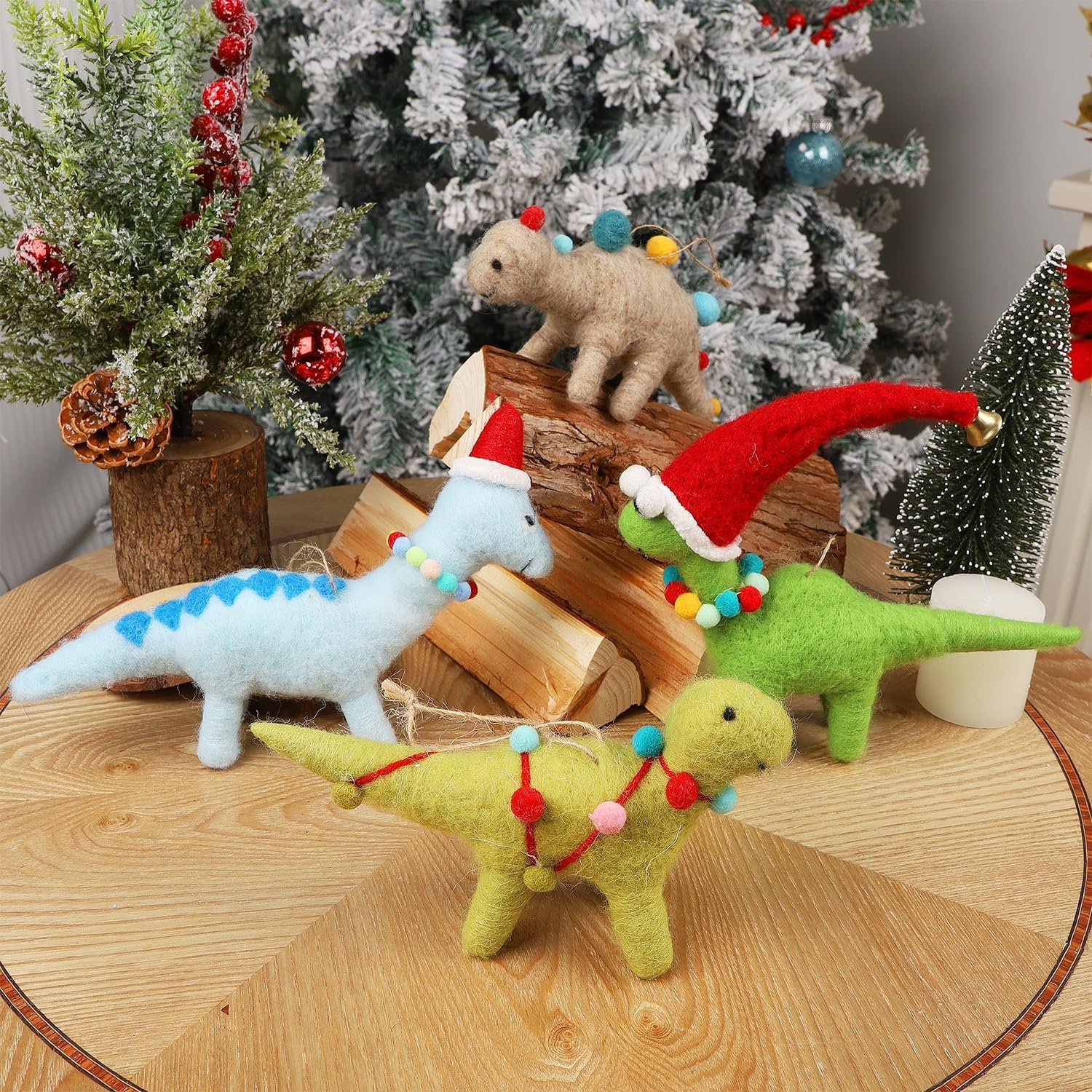 Juegoal Christmas Felt Dinosaur Ornaments Set of 4, Xmas Wool Hanging Decor, Animal Crafts Woodland Cute Tree Wreath Decor for Home Themed Birthday Party Supplies