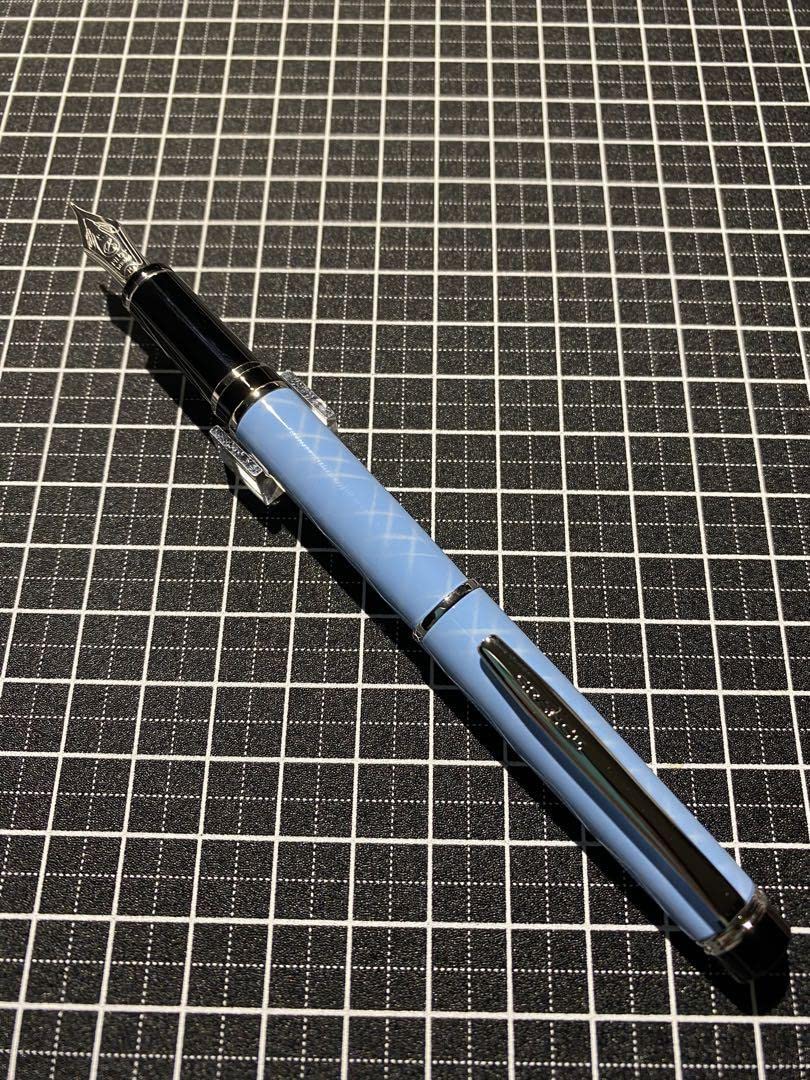 PILOT GRANCE 2016年限定 ドルフィンストーン