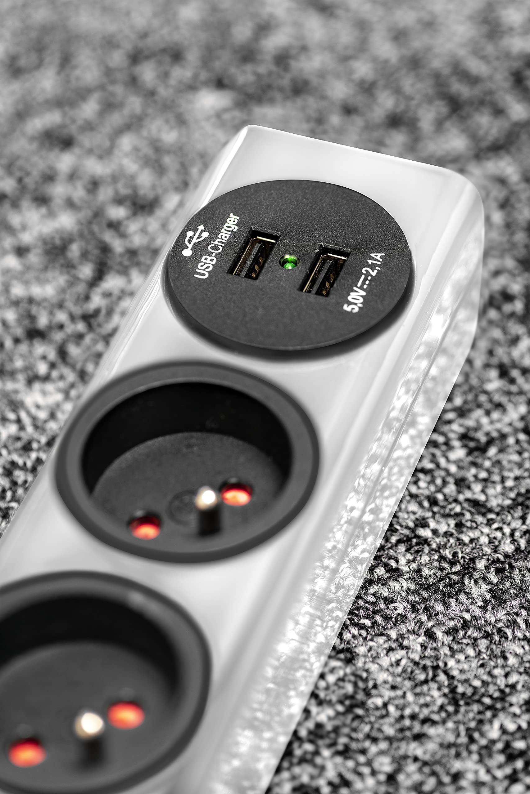 Brennenstuhl – Hugo Multipresa 3 prese/2 prese USB con protezione da sovratensioni cavo 2 m, 230 V, bianco, 1150611523, 230 voltsV