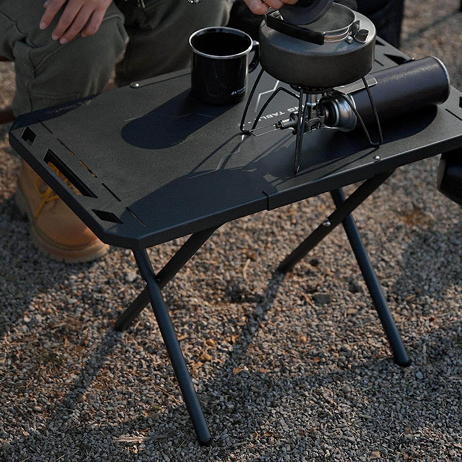 小型アルミニウム合金キャンプダイニングテーブル、ポータブル Amazon.co.jp: アルミ合金シンプル折りたたみテーブル
