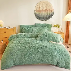 Shaggy Fluffy Green Comforter Cover King Set – Faux Fur Shaggy Green Bedding 3-Piece Set (1 Duvet Cover + 2 Furry Pillow Shams) Cozy Bed Set