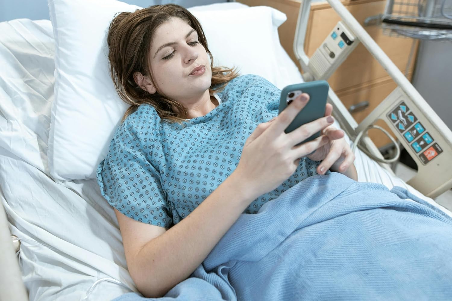 3 Pack - Blue Hospital Gown with Back Tie / Hospital Patient Gown with Ties - Fits Small - XL - Image 5