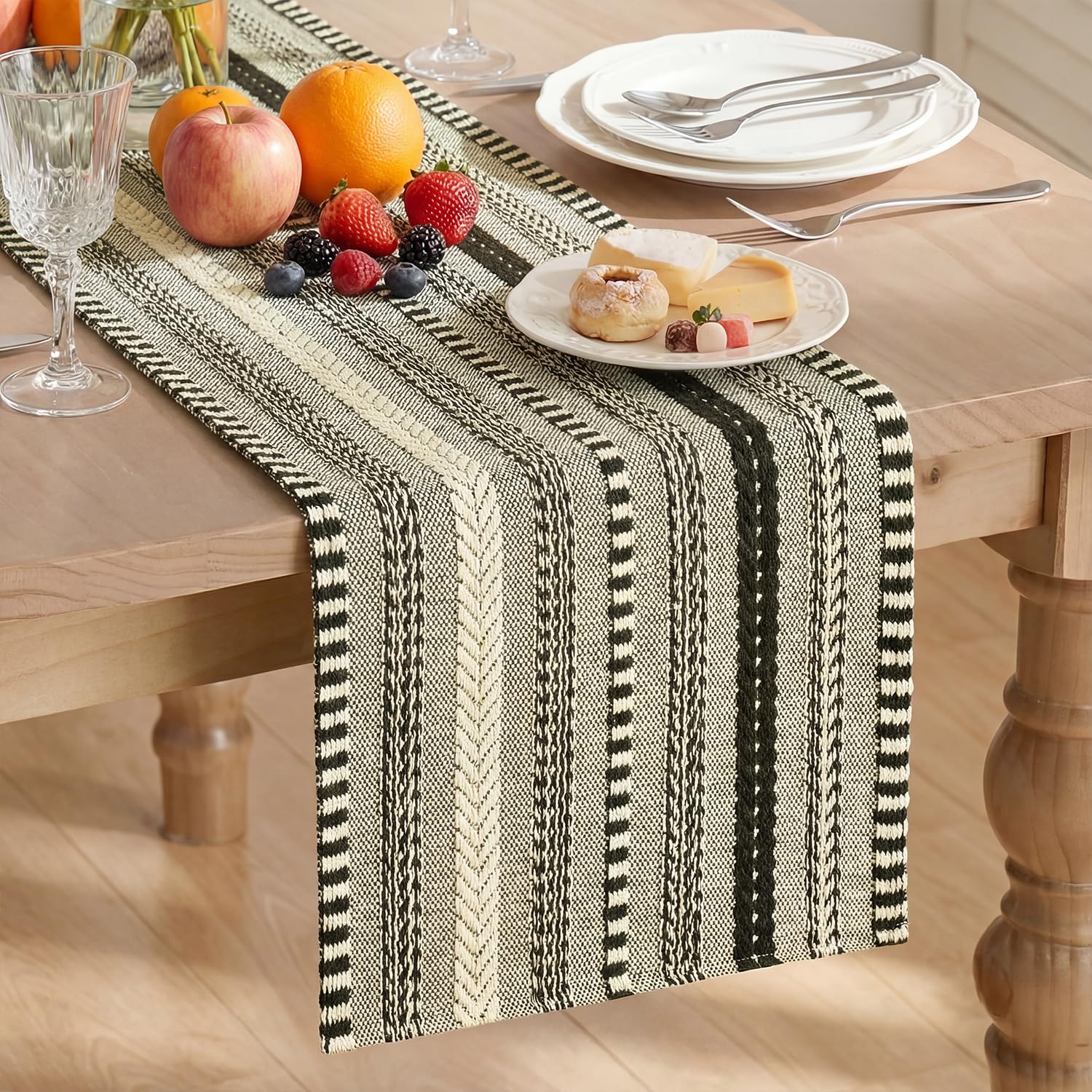 Artoid Mode Black Boho Vintage Table Runner 30x243 cm, Elegant Halloween Seasonal Holiday Kitchen Dining Holiday Birthday Table Decor for Home Party