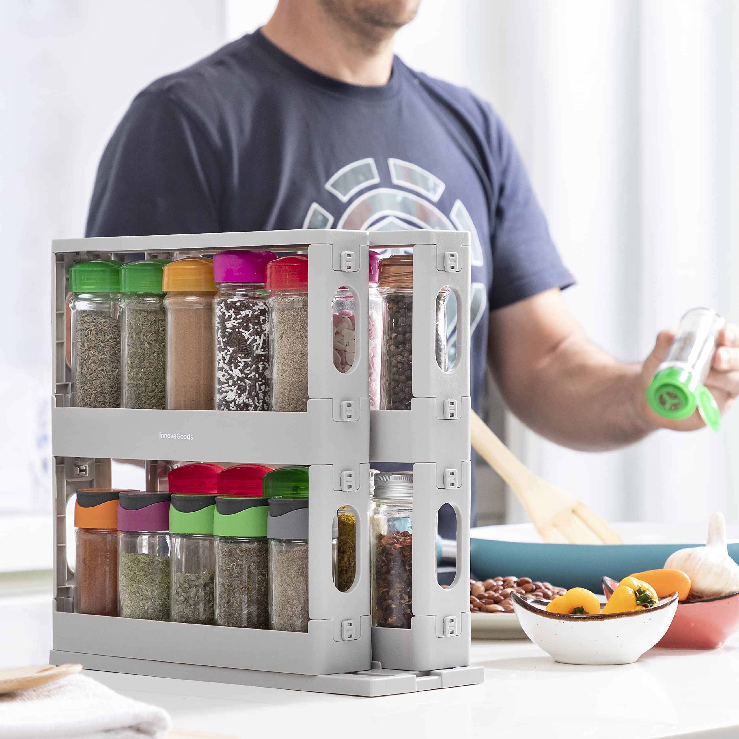 InnovaGoods® Organisateur d'épices coulissant et pivotant Rispick InnovaGoods, stocke tes épices de manière ordonnée et accessible, design compact, idéal pour la cuisine.