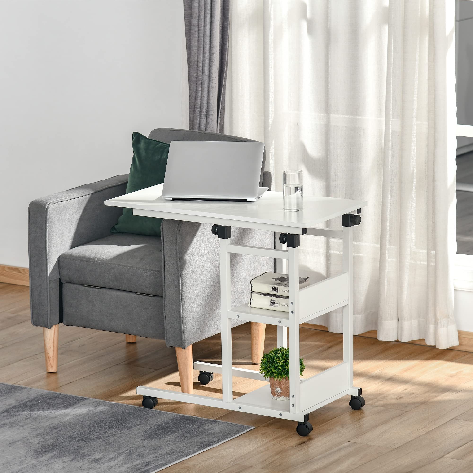 HOMCOM Beistelltisch Couchtisch mit Rollen 80x40x72-82 cm Weiß | Höhenverstellbarer Schreibtisch mit 2 unteren Regalen, Sofatisch Laptoptisch, Betttisch, für Esszimmer Wohnzimmer, Metall