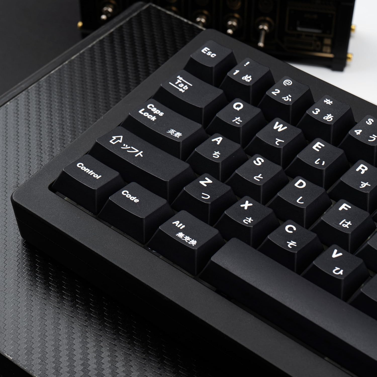 130 Keys Black Japanese Keycaps, Minimalist Style PBT Keycap, Dye Sublimation Cherry Profile Keycaps Set Fit for 61/64/87/104/108 Cherry Gateron MX Switches Mechanical Keyboard