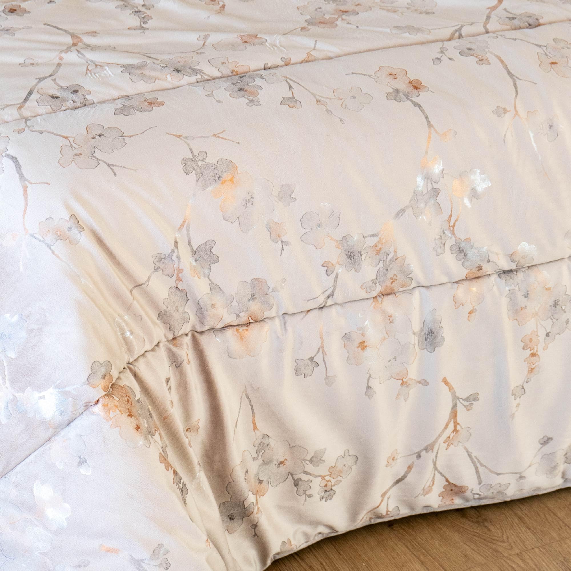 IlGruppone Trapunta Invernale Matrimoniale in Velluto con Stampa Digitale – Piumone Due Piazze Elegante e Morbido 500gr – Piumino Caldo Made in Italy - Fiorepescobeige - Matrimoniale