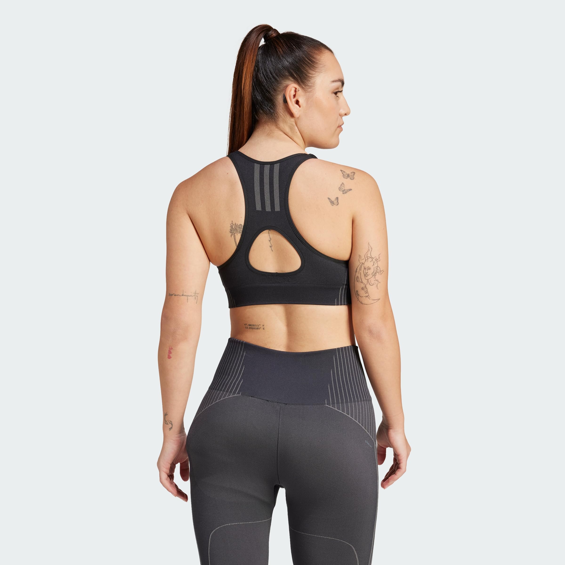 adidas Women's Brassière Aeroknit Maintien léger, Black/Grey Six, XS