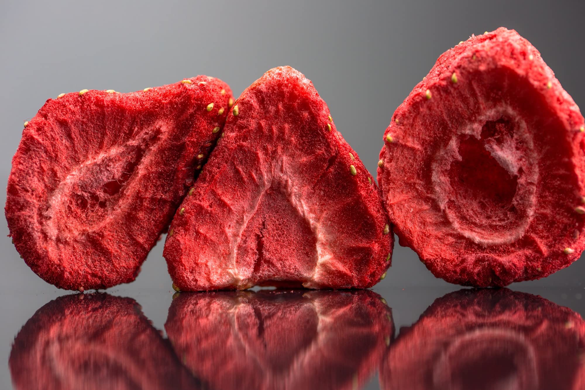 Mynatura gefriergetrocknete Erdbeerscheiben I pflanzlich I naturbelassen I Trockenfrüchte I Obst I - schonend getrocknet (2 x 350g)