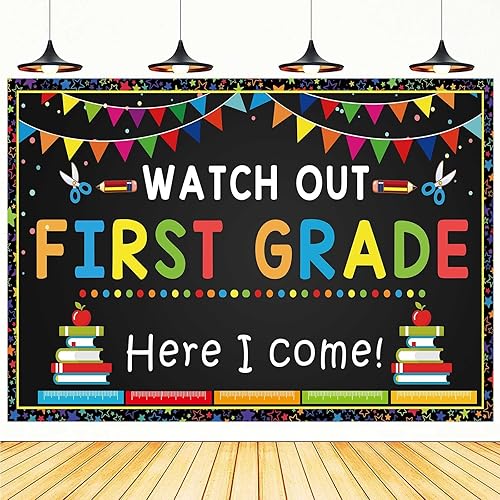 Cartel de bienvenida al primer grado de 5.9 x 3.6 pies para el regreso a la escuela, telón de fondo de 1er grado "Here I Come First Day of School",