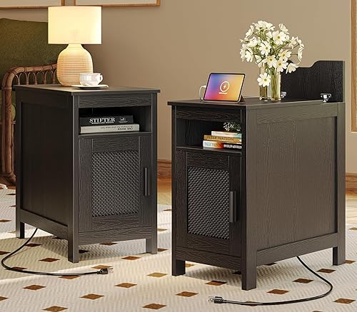 Miniatura 13 de Huuger Mesita de noche estrecha, mesa auxiliar con estación de carga, puerto USB-C, mesa auxiliar de ratán con gabinete y estante abierto, ratán