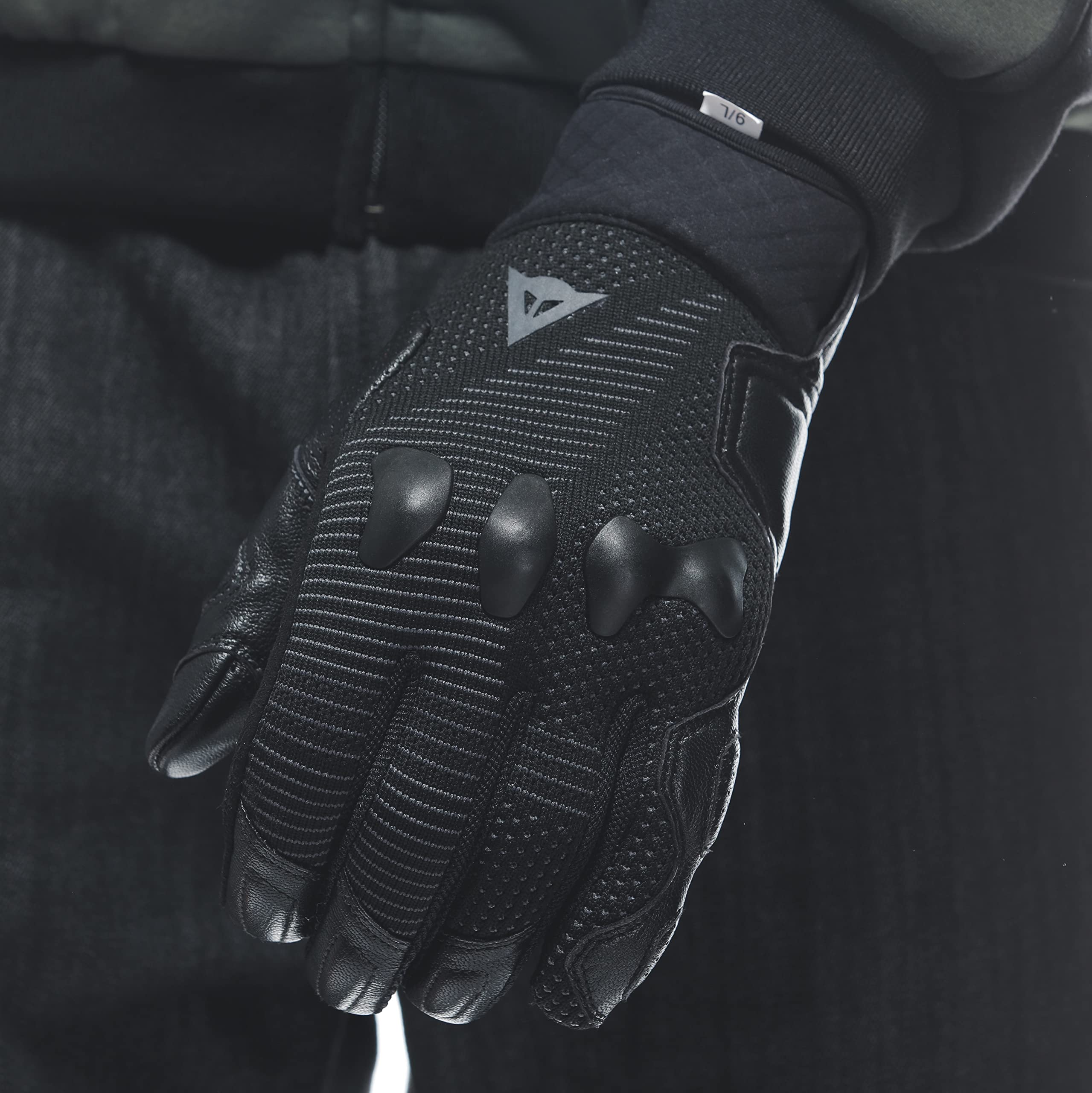Dainese - Unruly Ergo-Tek Gloves, Guantes de Moto para Hombre, Tejido sin Costuras, Refuerzos de Cuero, Protección de Nudillos, Pantalla Táctil, Negro/Antracita, XL