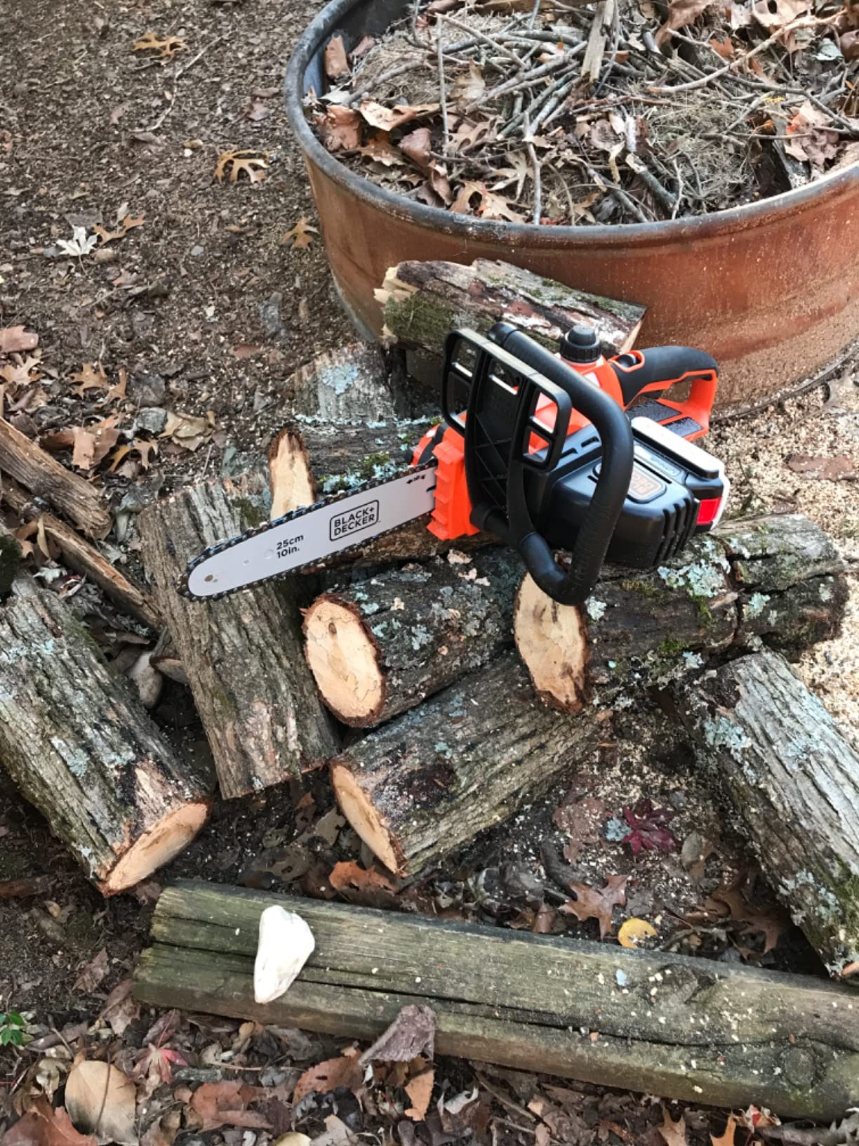 29/mo Finance BLACK+DECKER 20V MAX Cordless Chainsaw with Lithium