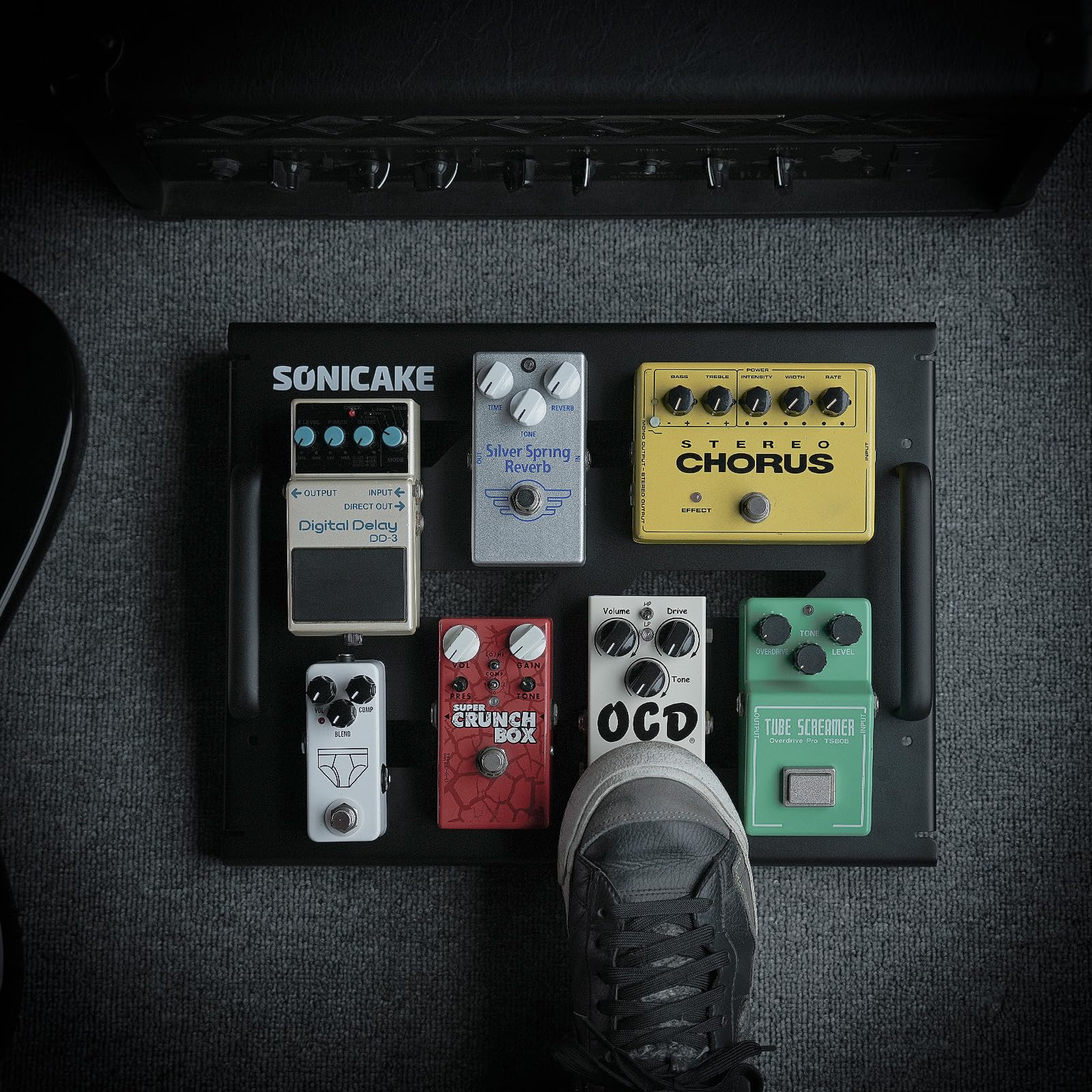 SONICAKE Pedaliera Mini per Chitarra in Alluminio Pedalboard per Effetti per Chitarra 38 x 29 x 6.5 cm con Borsa, Nastro Pedaliere e Fascette Nero QPB-21