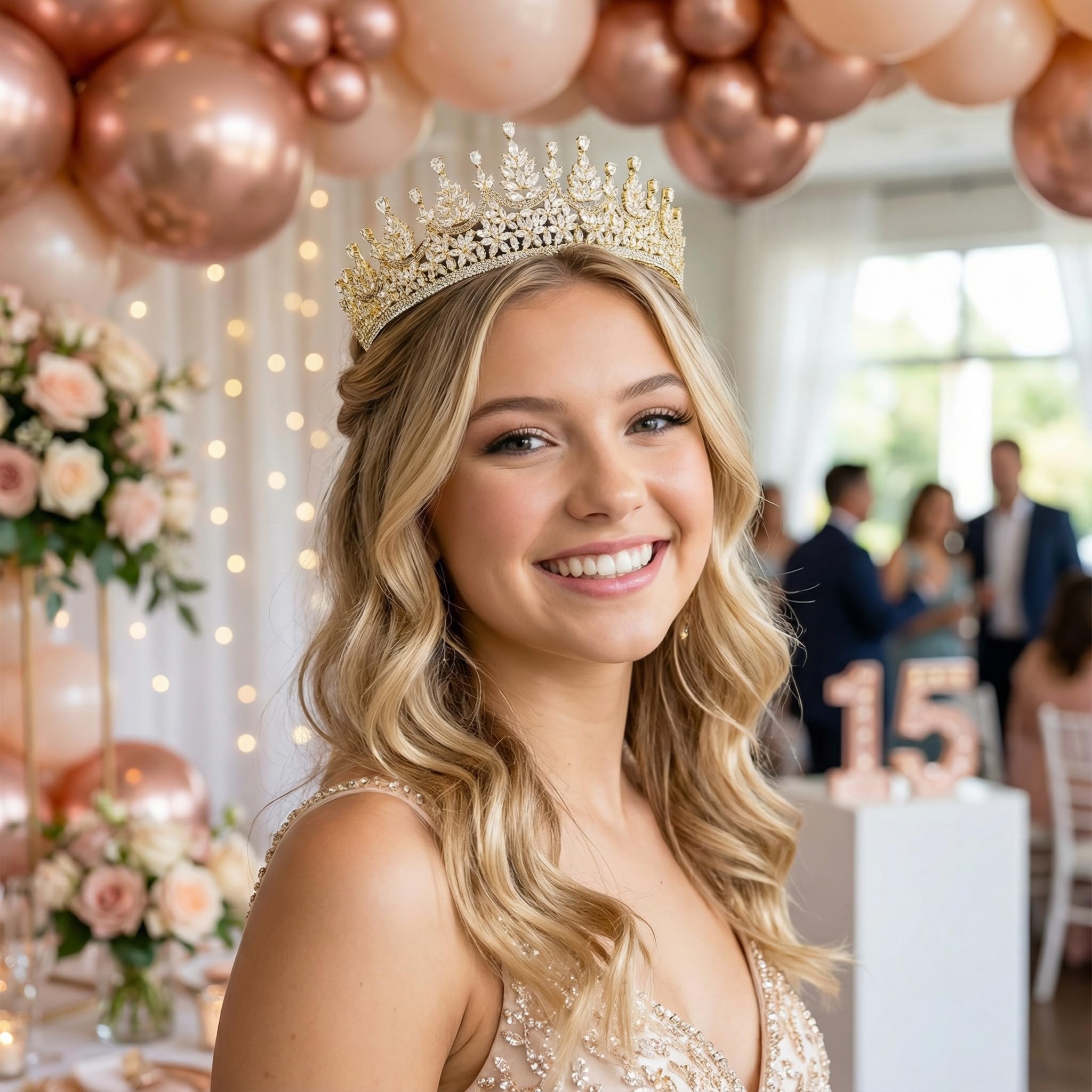 QXMYOO Corona de reina de circonita cúbica para mujer, tiara de boda para novia, princesa, concurso, corona de cristal plateado, tocado para quinceañera, cumpleaños, disfraz de graduación