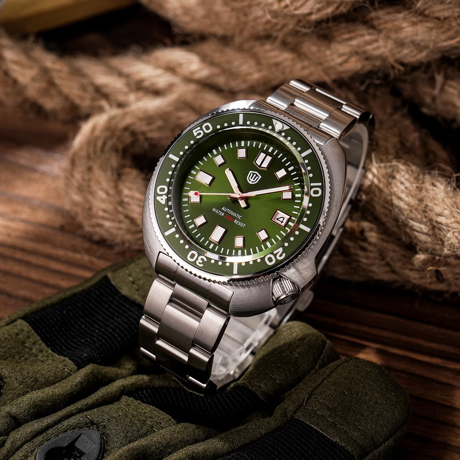 watchdives WD6105 Reloj de Buceo Automático para Hombre, Reloj de Oulsera con Movimiento NH35, Cristal de Zafiro de 200 M, Reloj para Hombre con Pulsera de Acero Inoxidable 316L, Reloj Luminoso