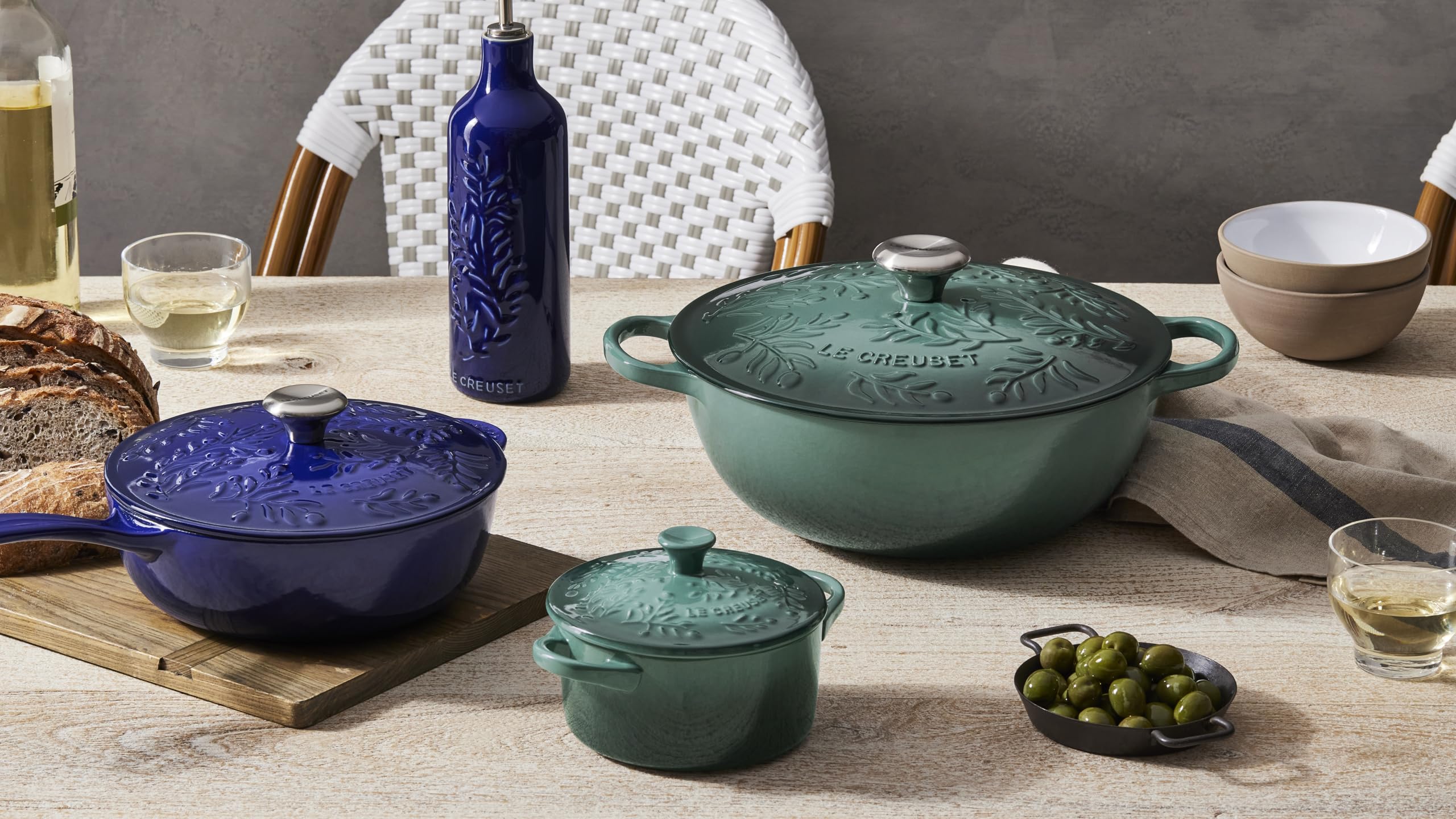 Amazon.com: Le Creuset Olive Branch Collection Stonewear Oil