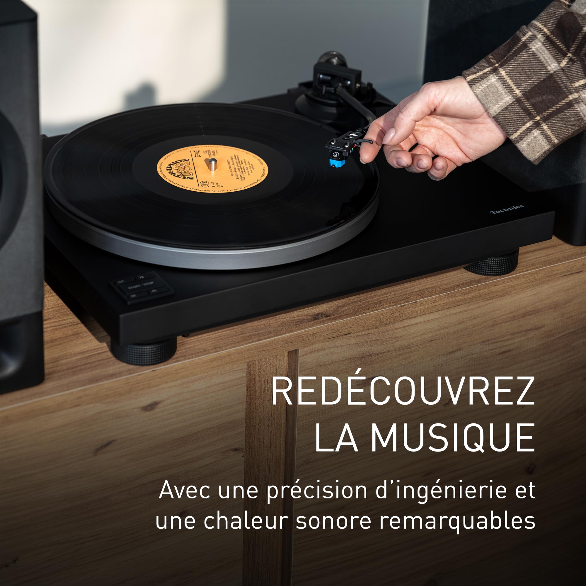 Technics SL-40CE-K Système de Platine Vinyle à Entraînement Direct, Moteur sans Noyau, Égaliseur Phono Intégré, Cellule AT-VM95C, Plateau en Aluminium, Noir