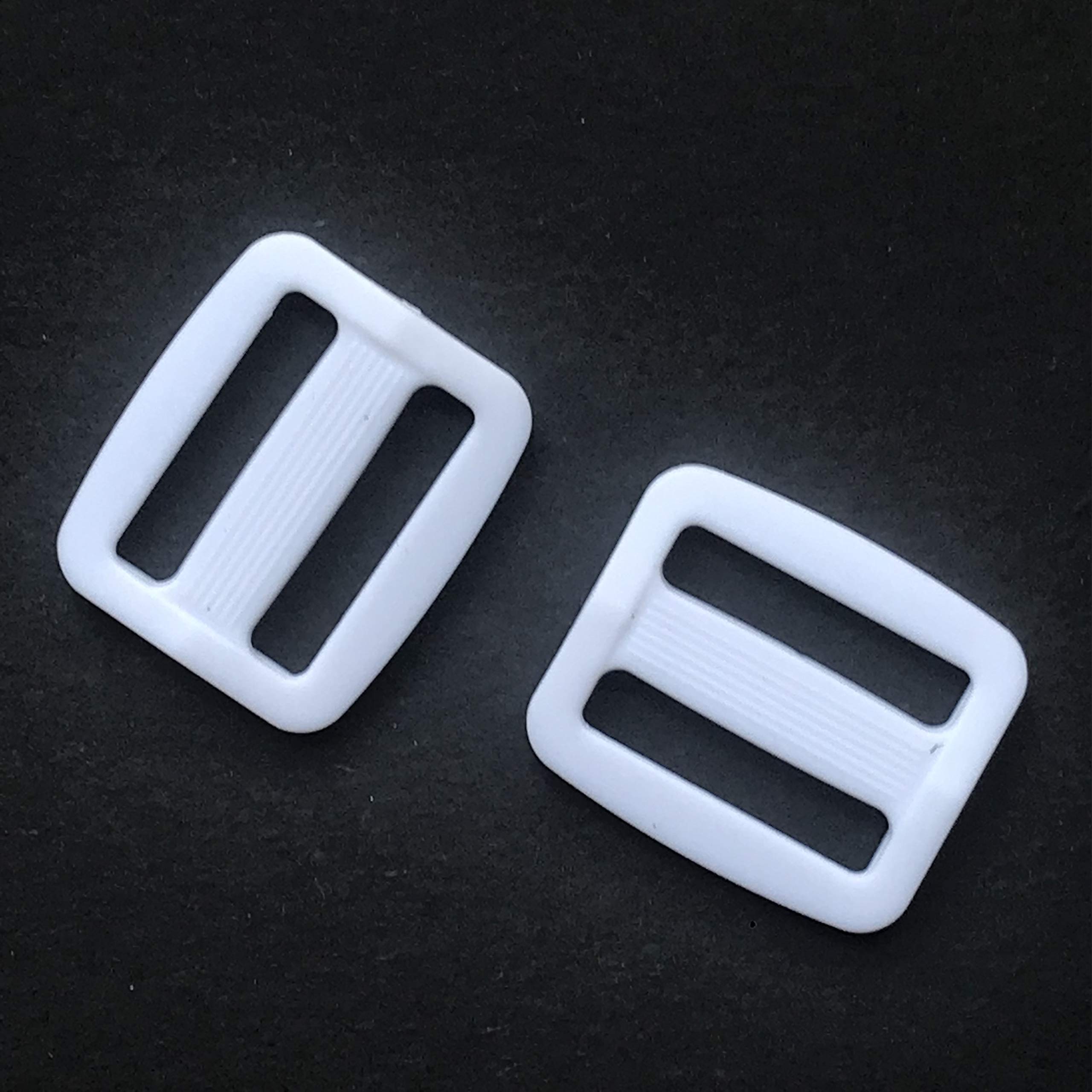 3/4 Inch Plastic Tri-Glide Slides Buckles,Adjustable Webbing Triglides Slider Buckle for Belt Backpack and Bags, White,Q2663