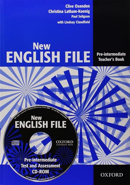 Portada de New English File Pre-Intermediate. Teacher's Book Pack: Teacher's Book with Test and Assessment Pre-intermediate lev