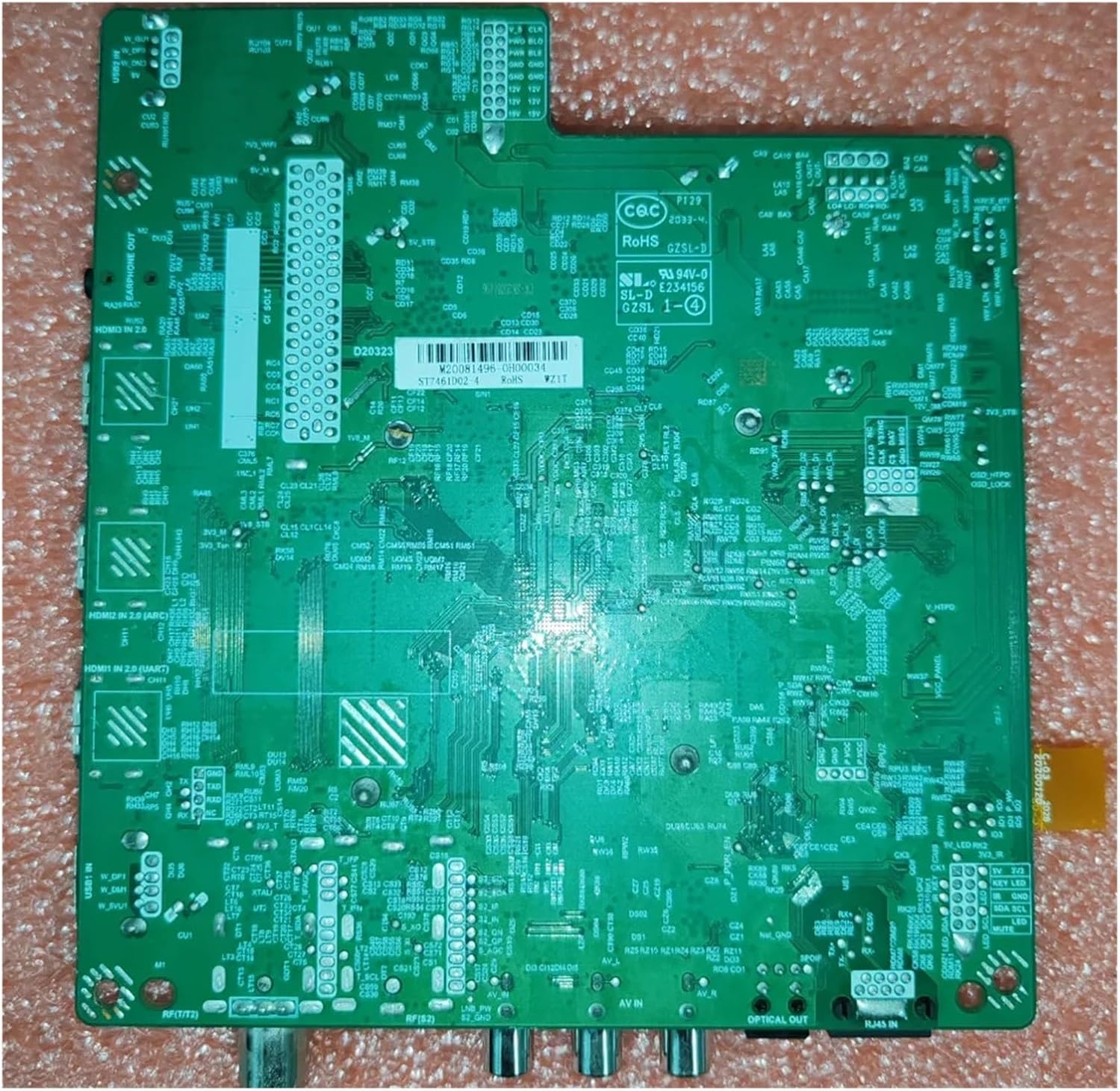 Tilbage view of the JYFORNWC TD.MT9612.795 TV Motherboard showing solder points and circuit traces.