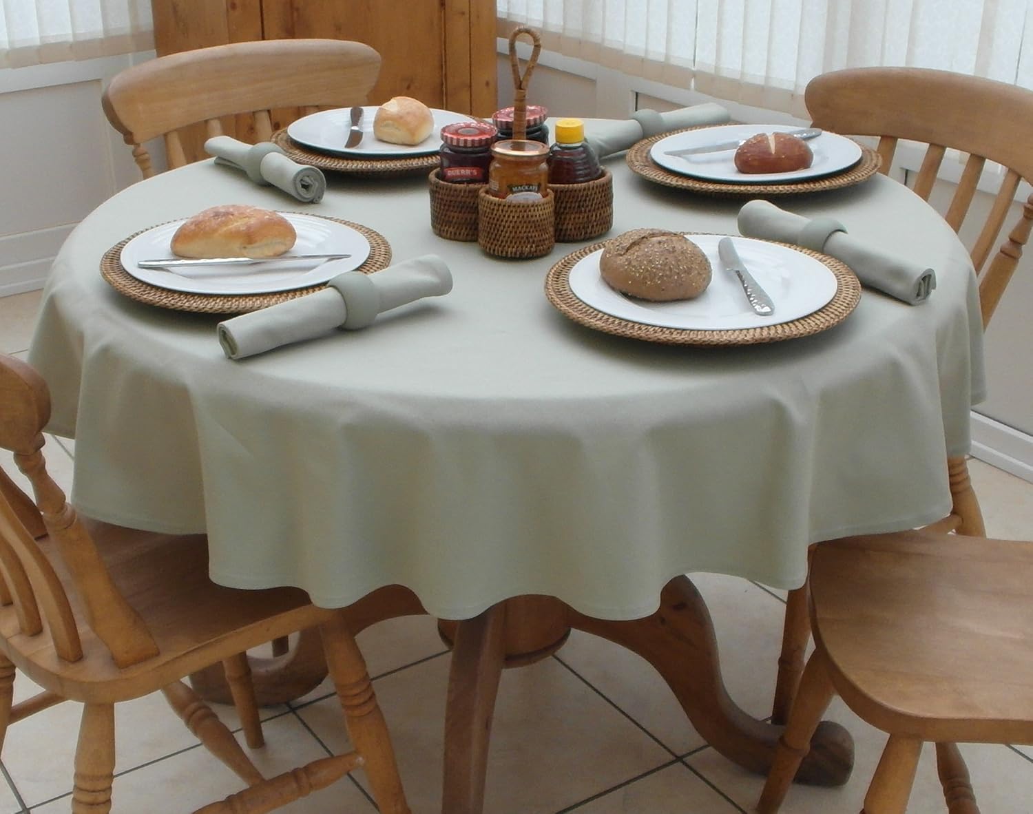 55" DIAMETER SAGE GREEN ROUND TABLECLOTH (4 SEATER) Home