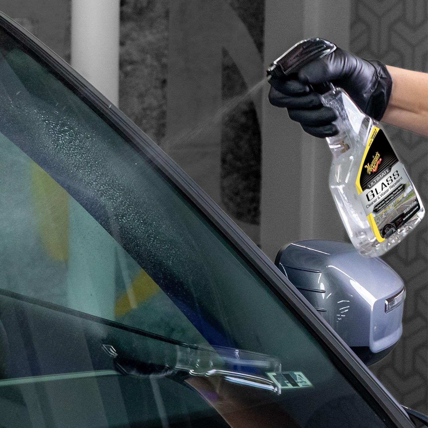 Meguiar's Ultimate Glass Cleaner & Water Repellent Kit de nettoyage pour vitres de voiture avec 2 chiffons de nettoyage pour vitres de voiture